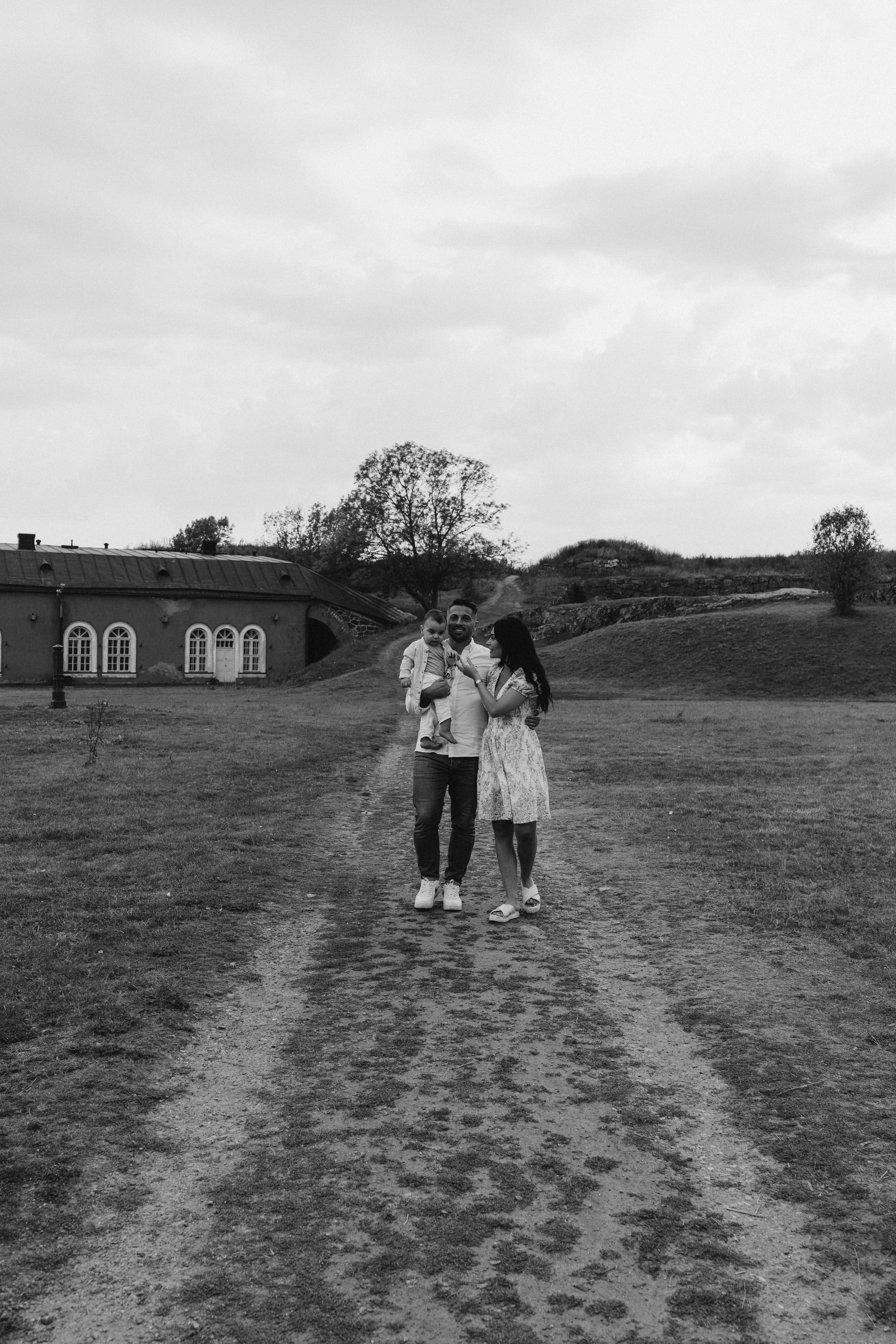 Summer. Wedding and potrait photographer in Helsinki Vickan O