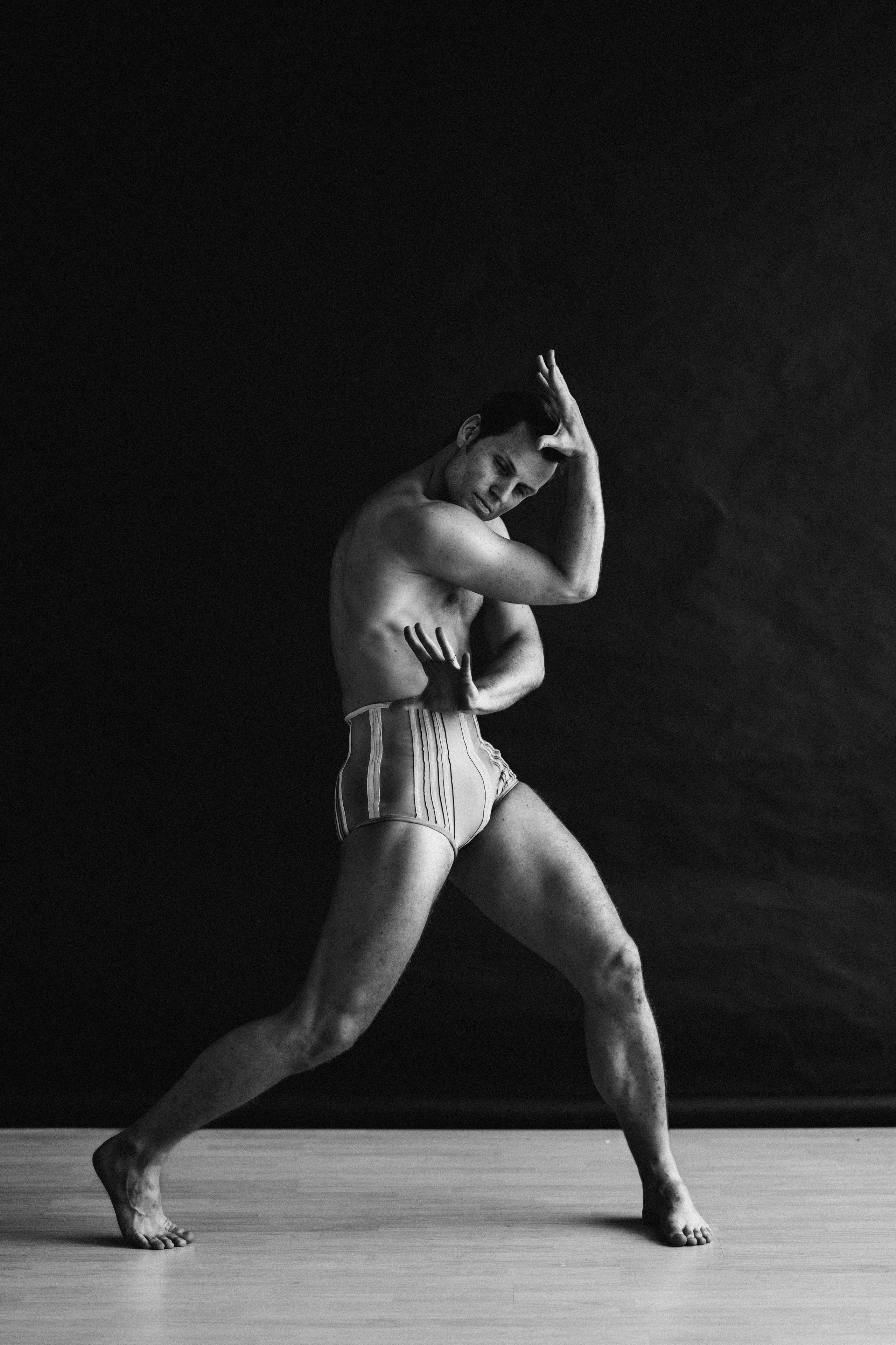 DANCERS. Victoria Olonen – Cinematic Portrait Artist | Helsinki & Europe