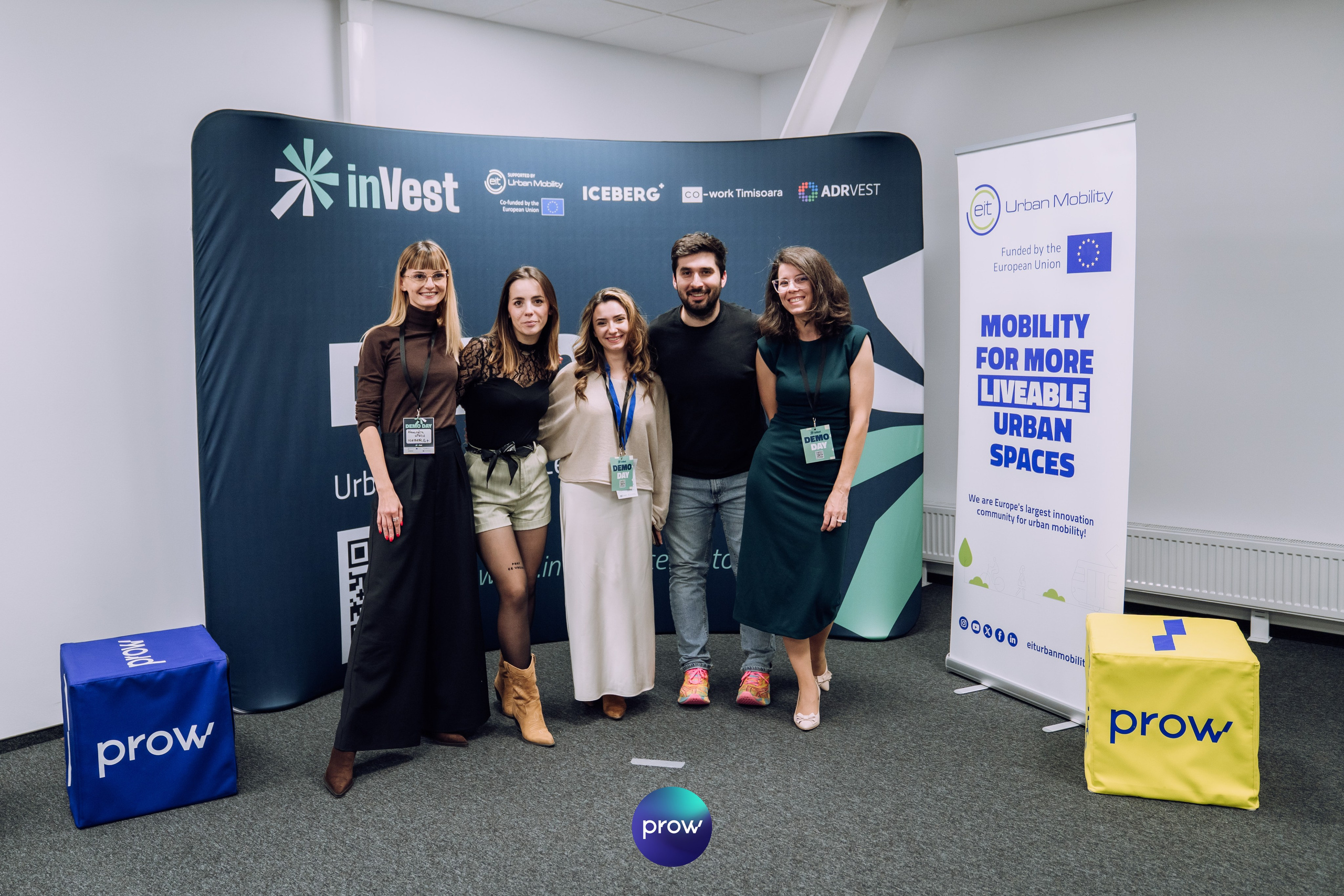 InVest DemoDay @ Cowork. Cozac Cristian Photographer