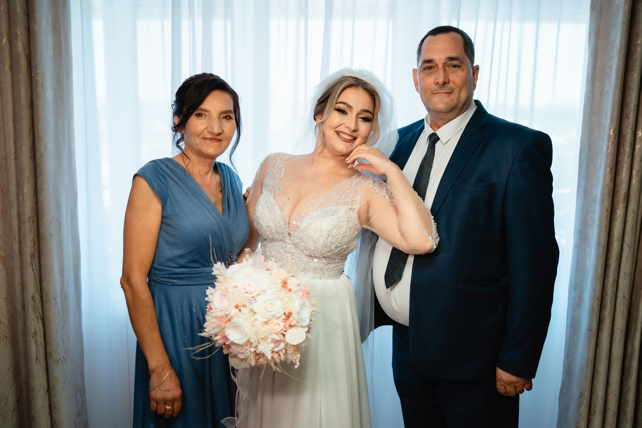 Gabriela, Stelian si Teodor. Fotograf nunta si evenimente Giurgiu