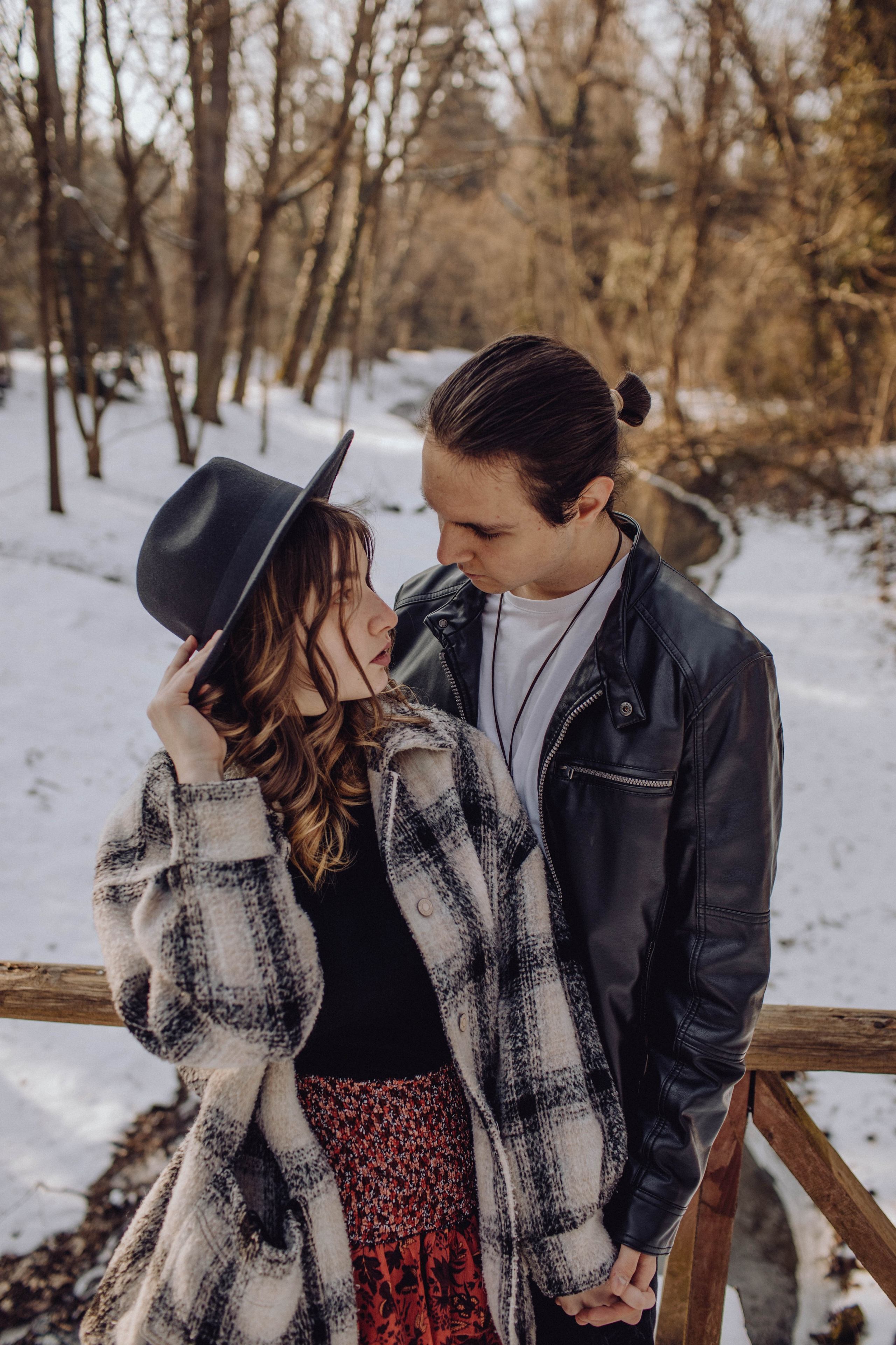 Serafim & Beatrice. Wedding & couple photographer from Romania Rut Vetan