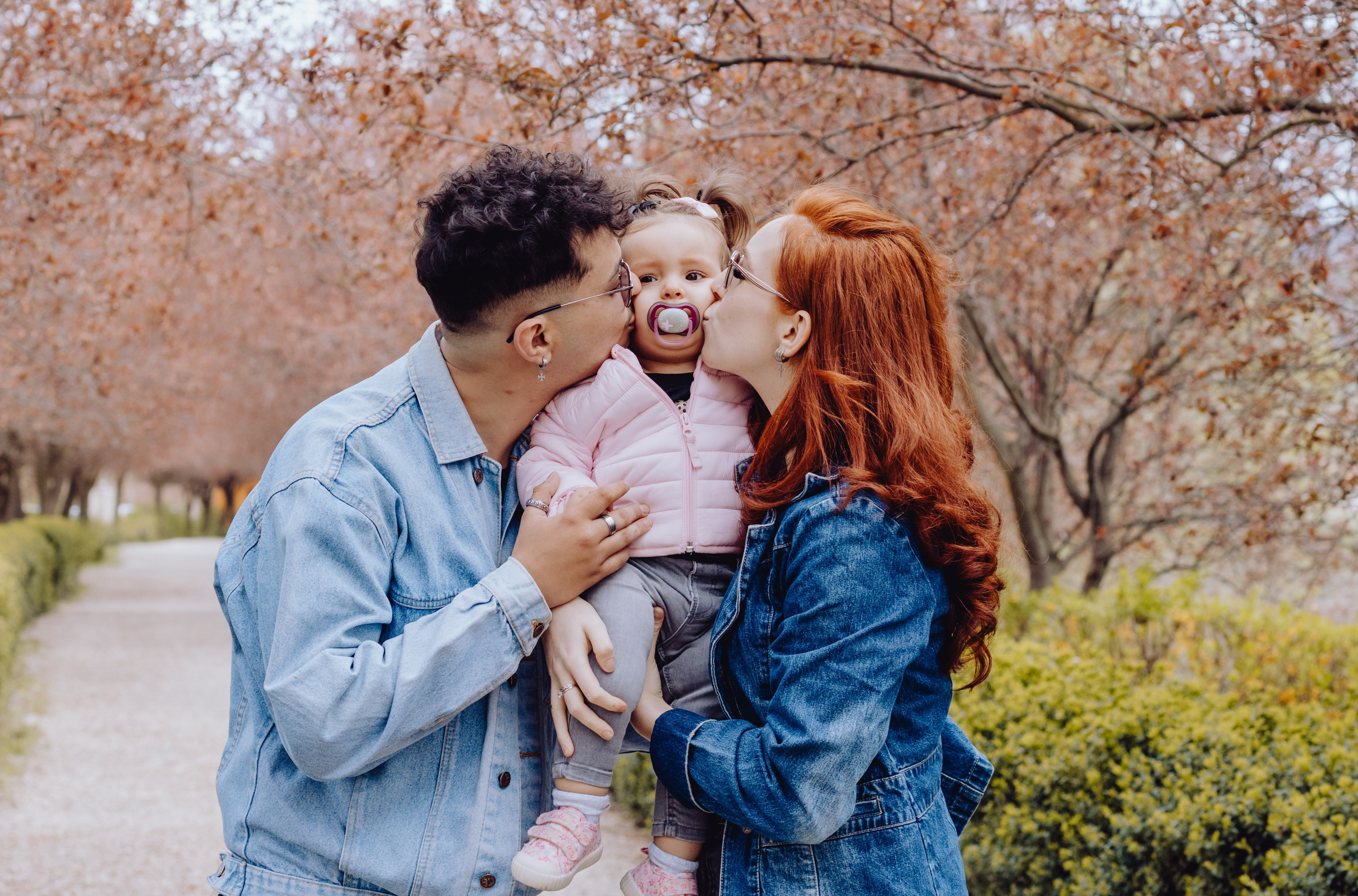 Paul & Maria. Wedding & couple photographer from Romania Rut Vetan