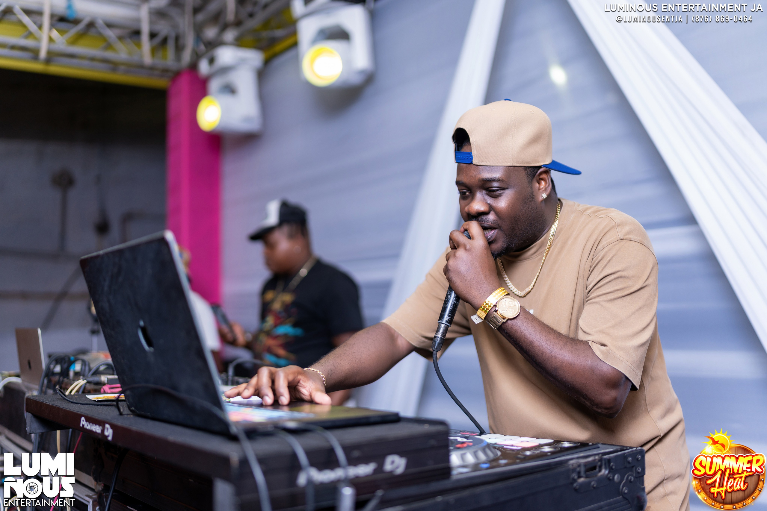 Summer Heat. Luminous Entertainment Ja
