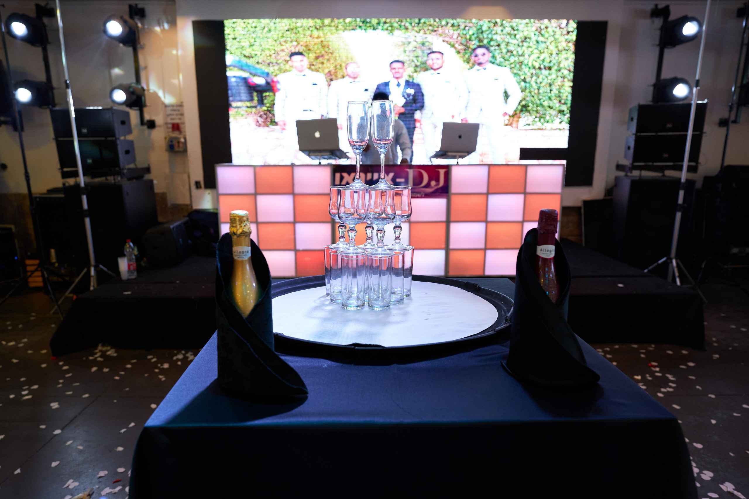 Achnaf&Mulo Series. צלם אלכס ברט בישראל