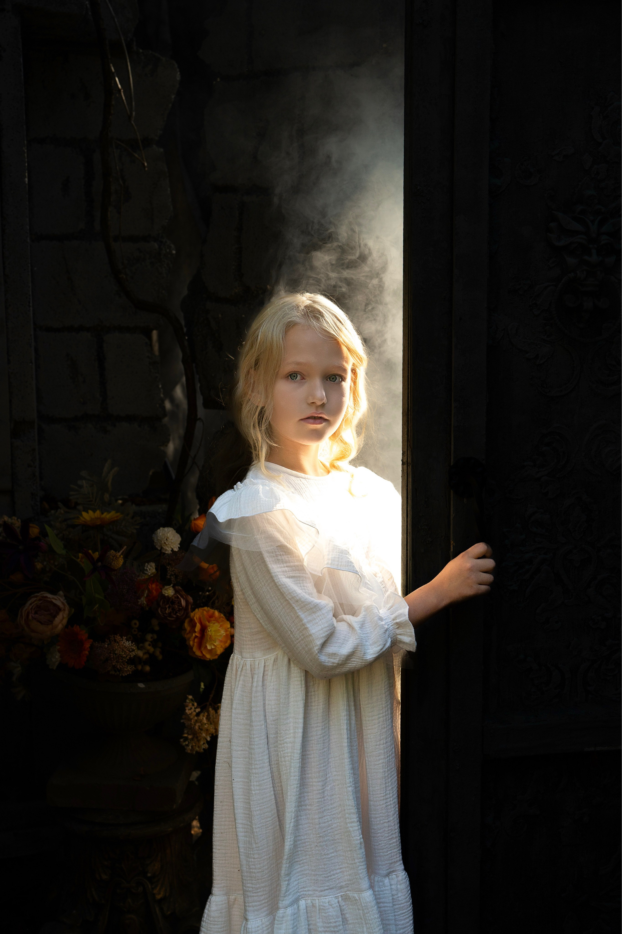 Девочка-призрак. Ваш фотограф Tetiana Kolos, найду самый удачный ракурс и словлю момент