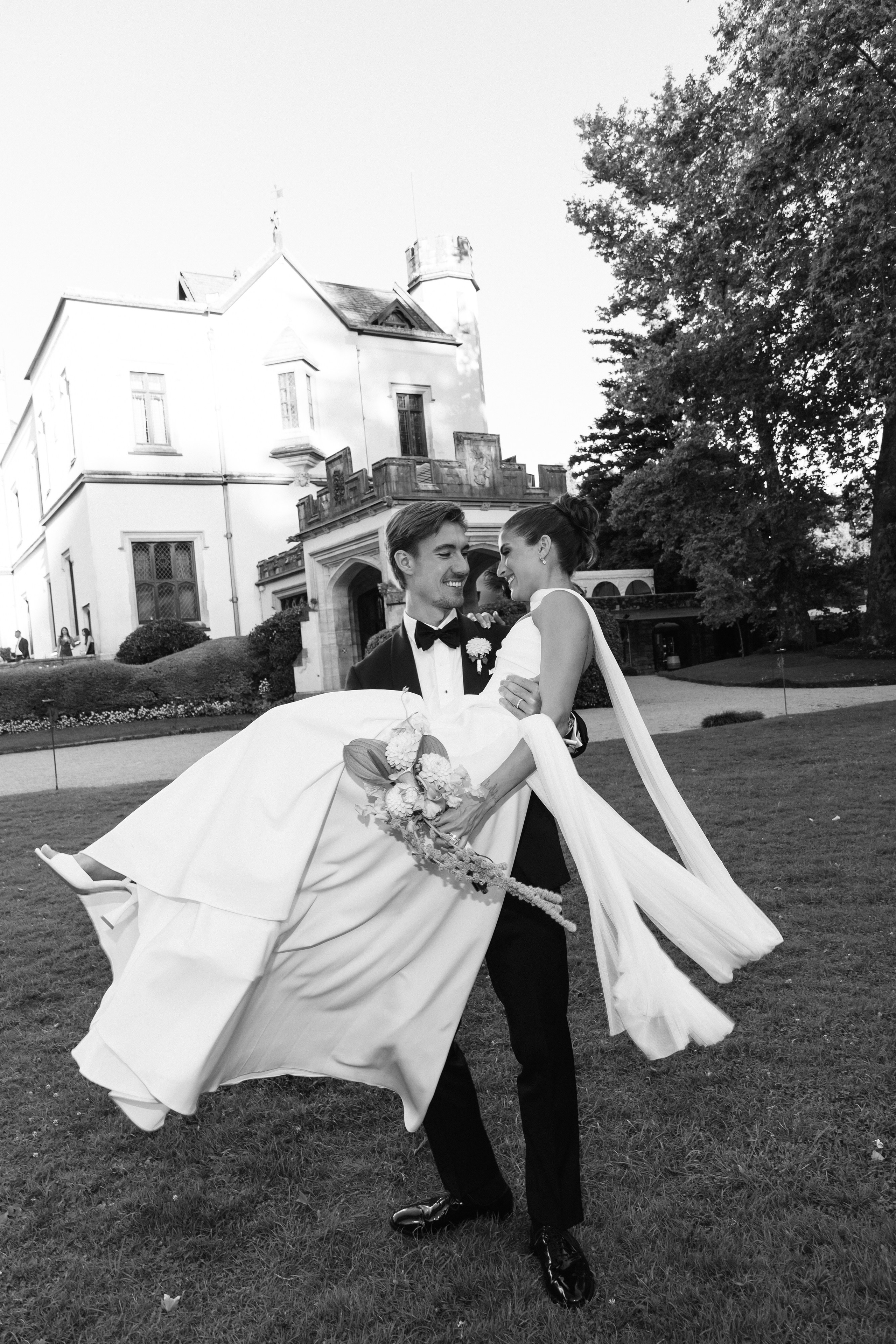 Wedding Photographer Lake Maggiore Como Italy. Wedding Photographer Rome Tuscany Como Sicily Puglia Amalfy Italy- Oksana Savenchuk