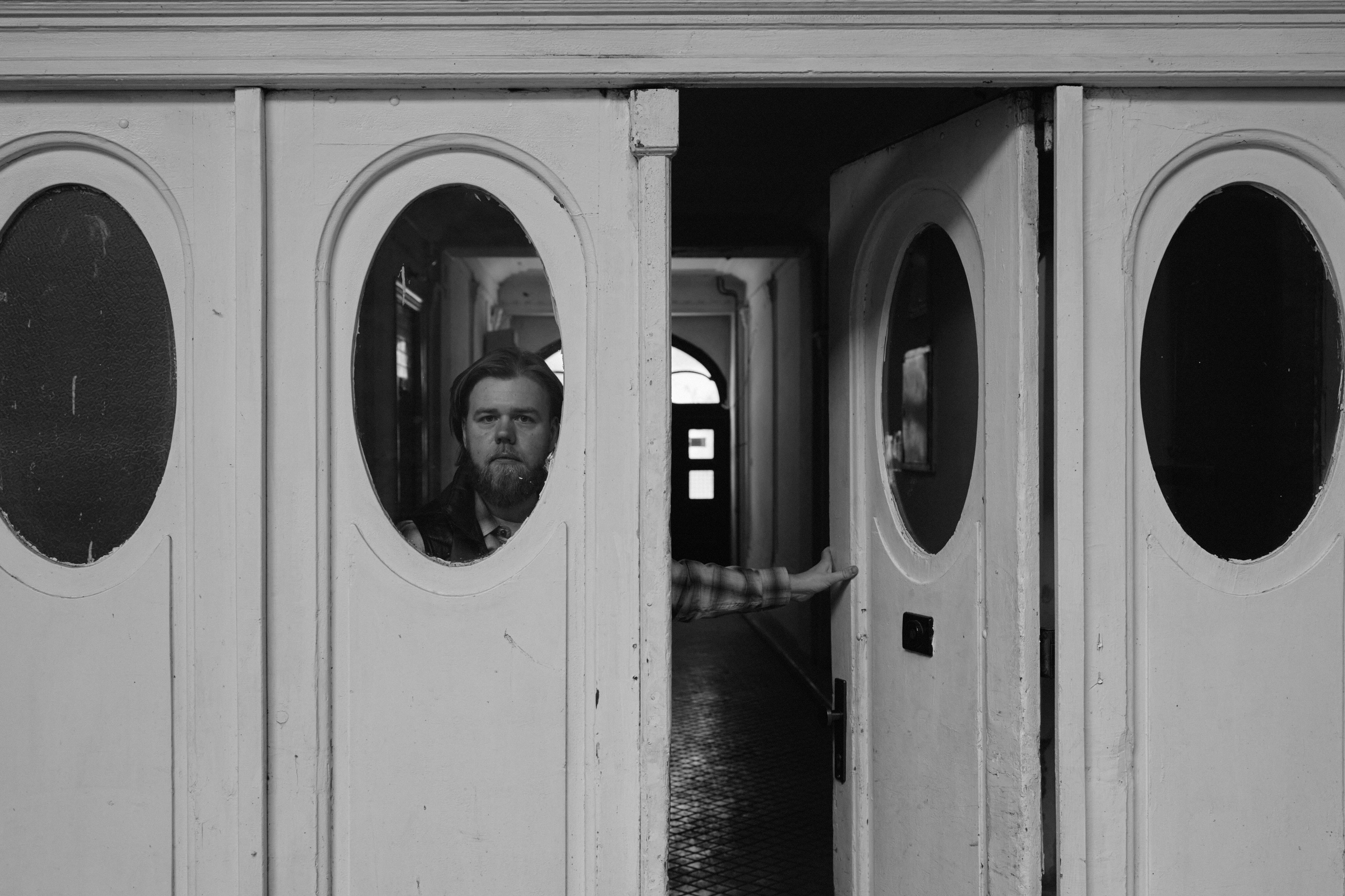 Городской исследователь: Фотосессия Петра в Нови Саде | Фотограф Анастасия Еремина. Анастасия Еремина | Фотограф в Сербии | Персональные и бизнес-фотосессии в Белграде и Нови Саде