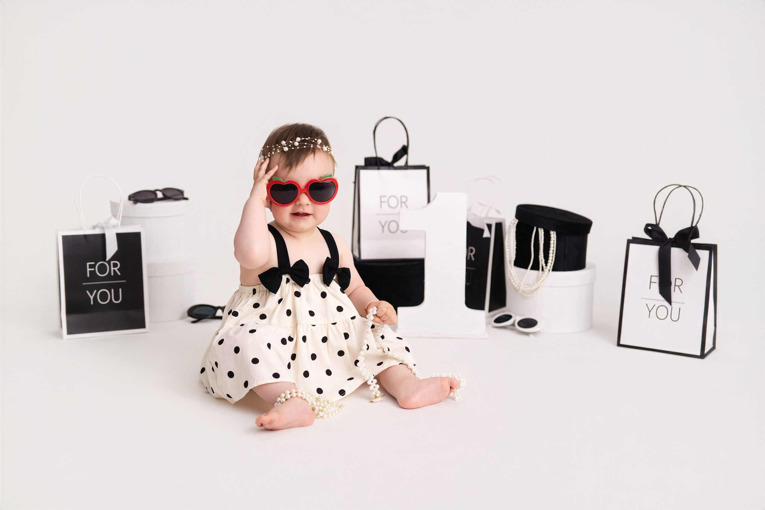 Smash the cake. Fotograf maternitate, nou-născuți și familie în Cluj-Napoca | Roxana Rusu