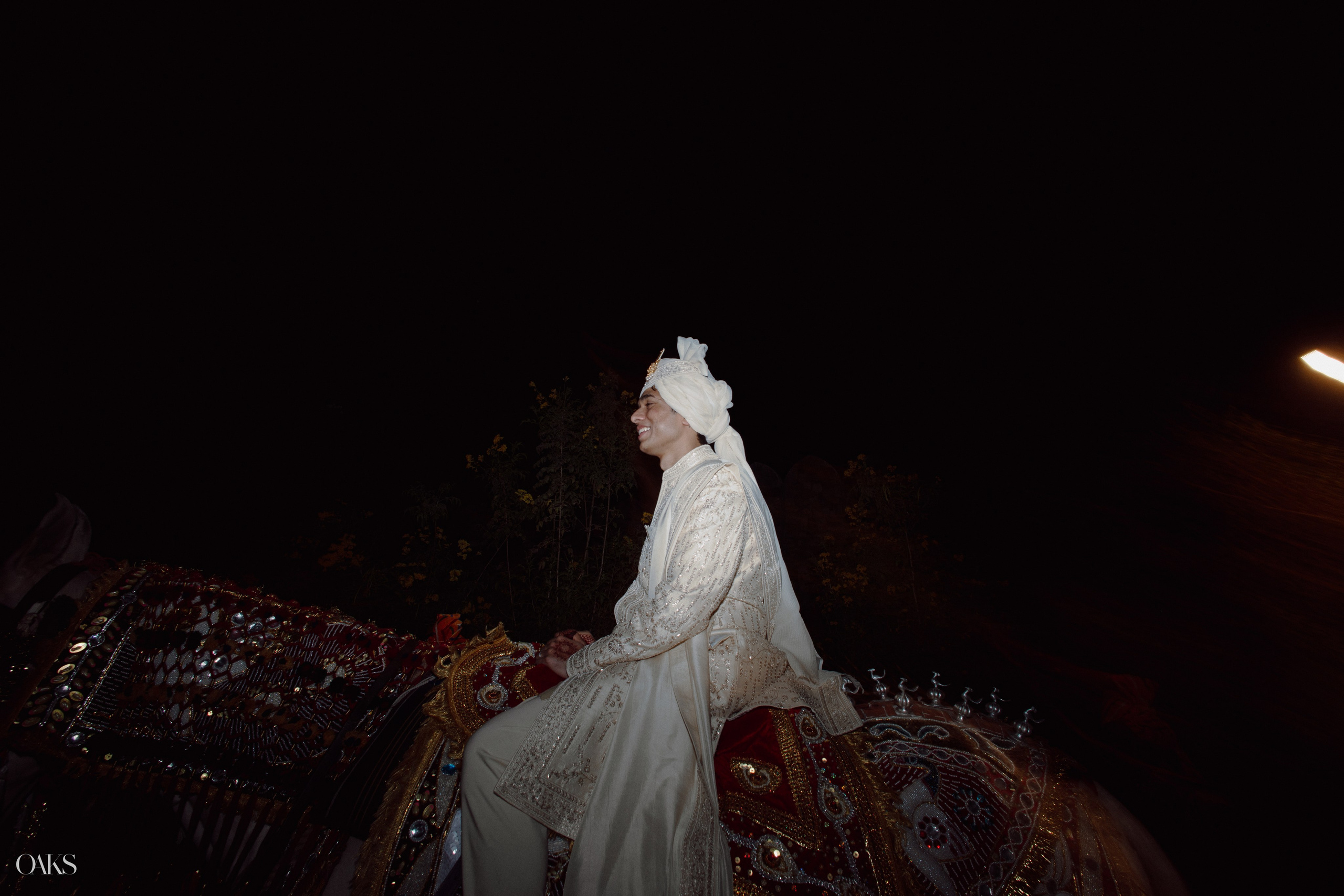 Deepak & Aarushi. Wedding & Editorial Photographer | Anandshivadas