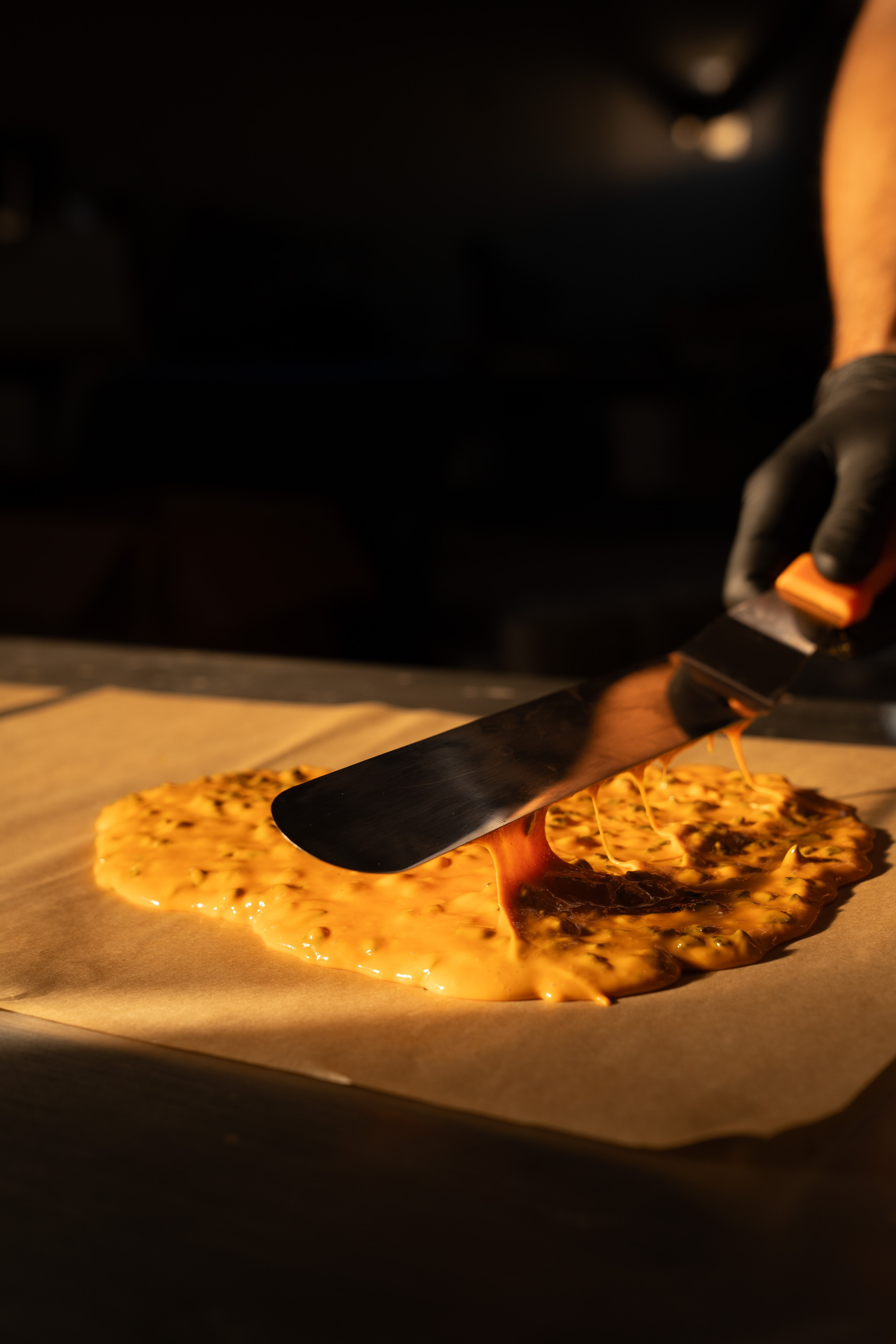 ΣΟΚΟΛΑΤΕΣ. Χαλβάς Ελευθερίου