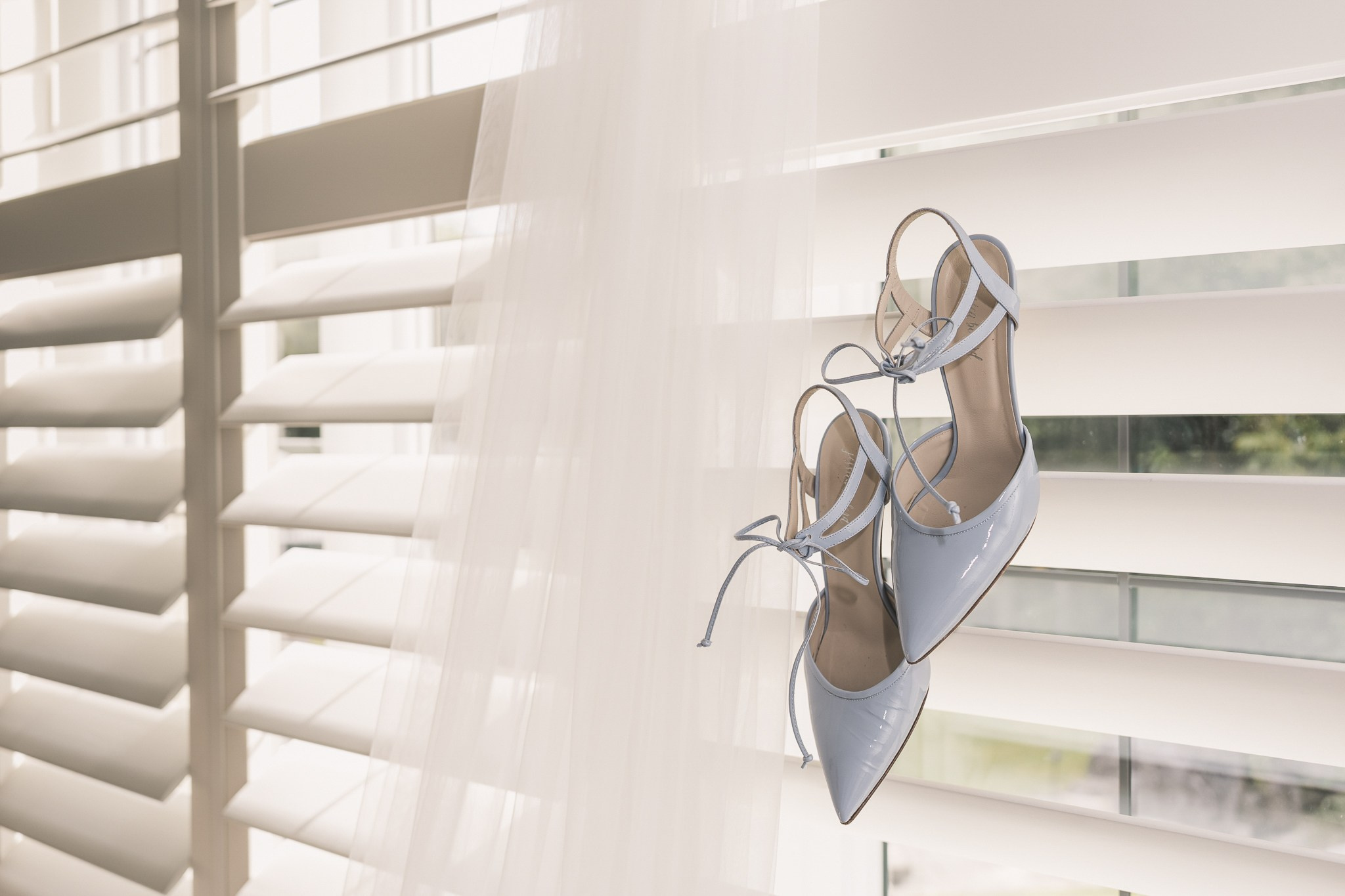 Elegant & Emotional Wedding Photography in Toronto | Madhurina Photography. Madhurina photography