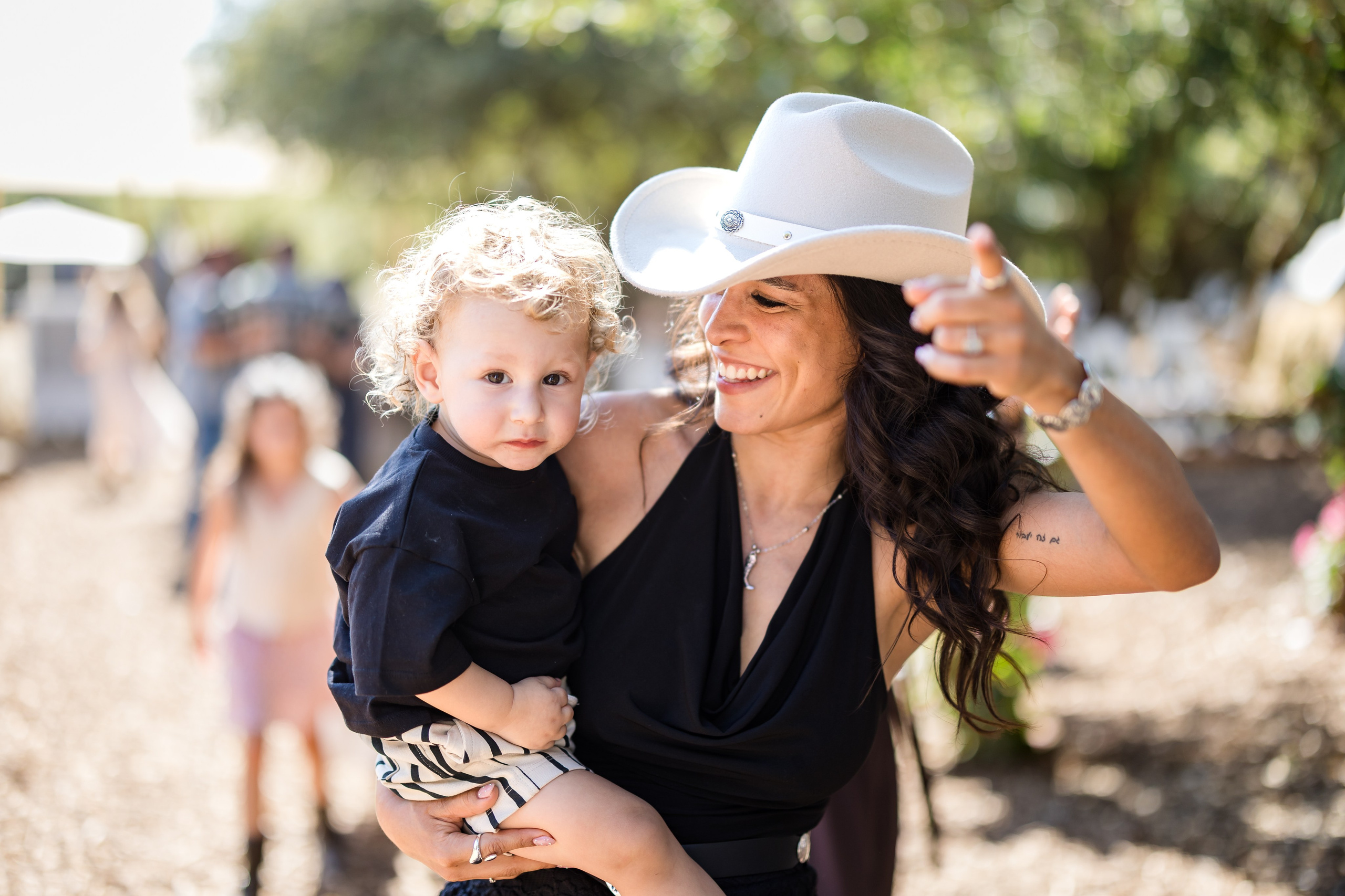 Eden & Raz. AMIR BUCHNIK PHOTOGRAPHER