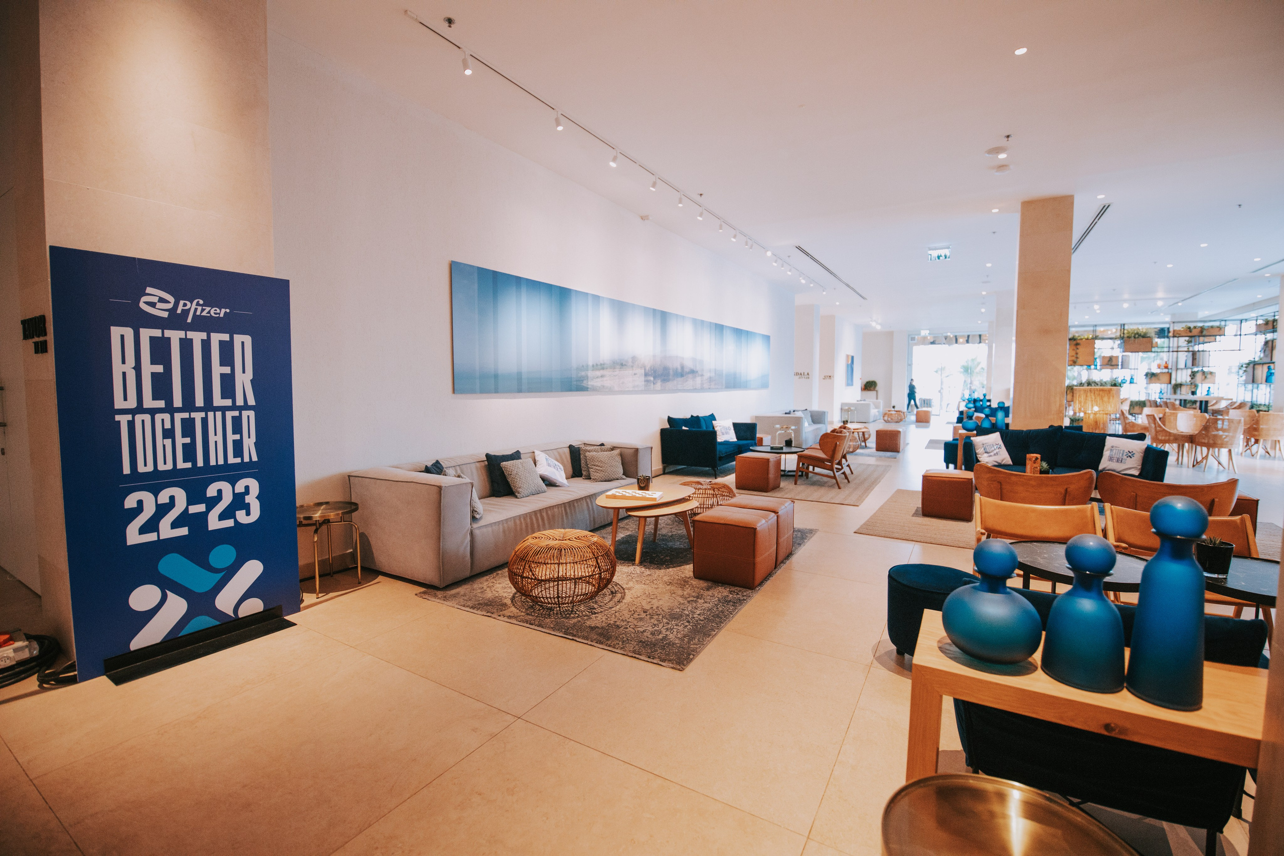 Pfizer. AMIR BUCHNIK PHOTOGRAPHER