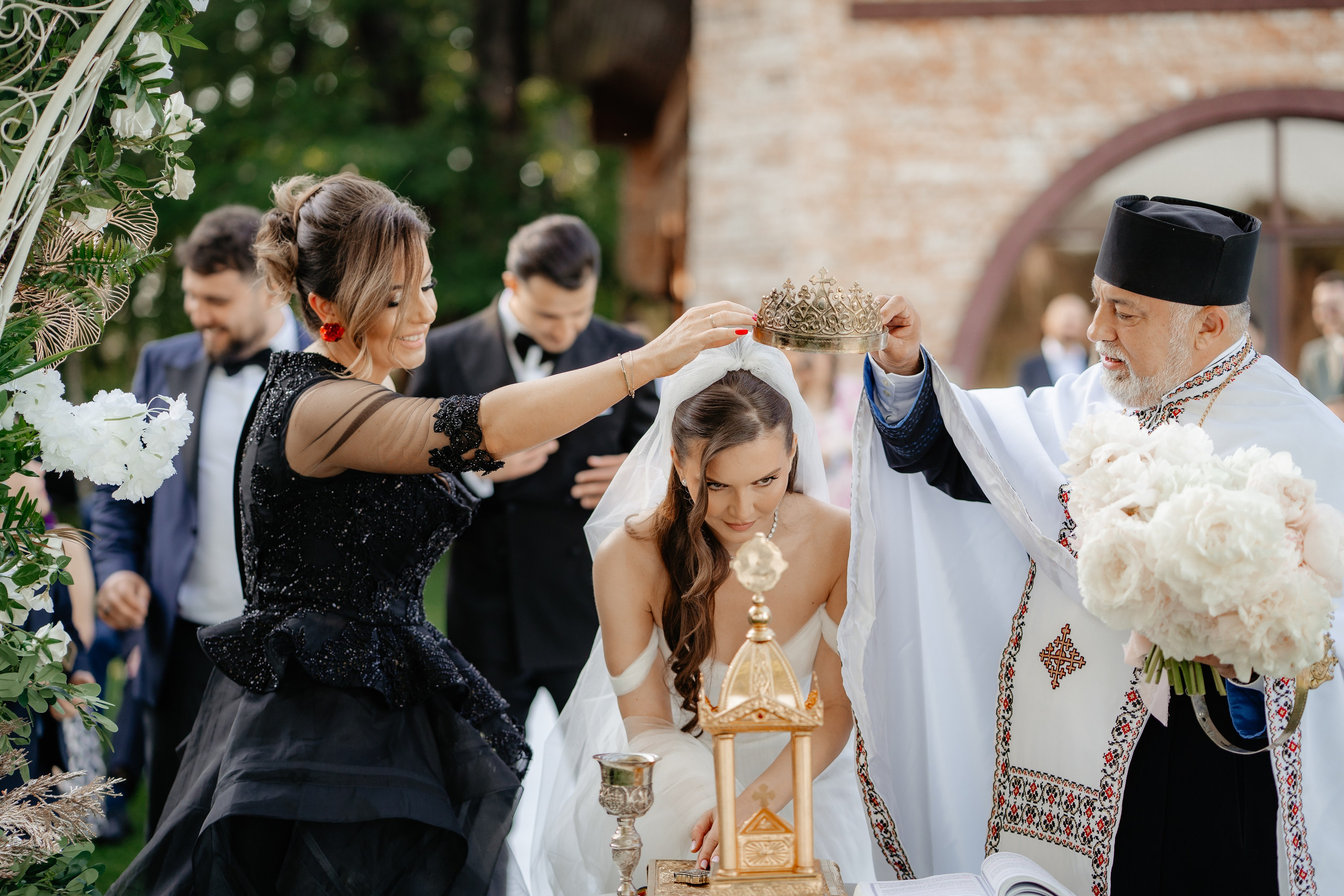 Nunta Ana si Andrei — Love story de Mai. Fotografi de nunta in Bucuresti, Iulia si Stefan Ovidiu