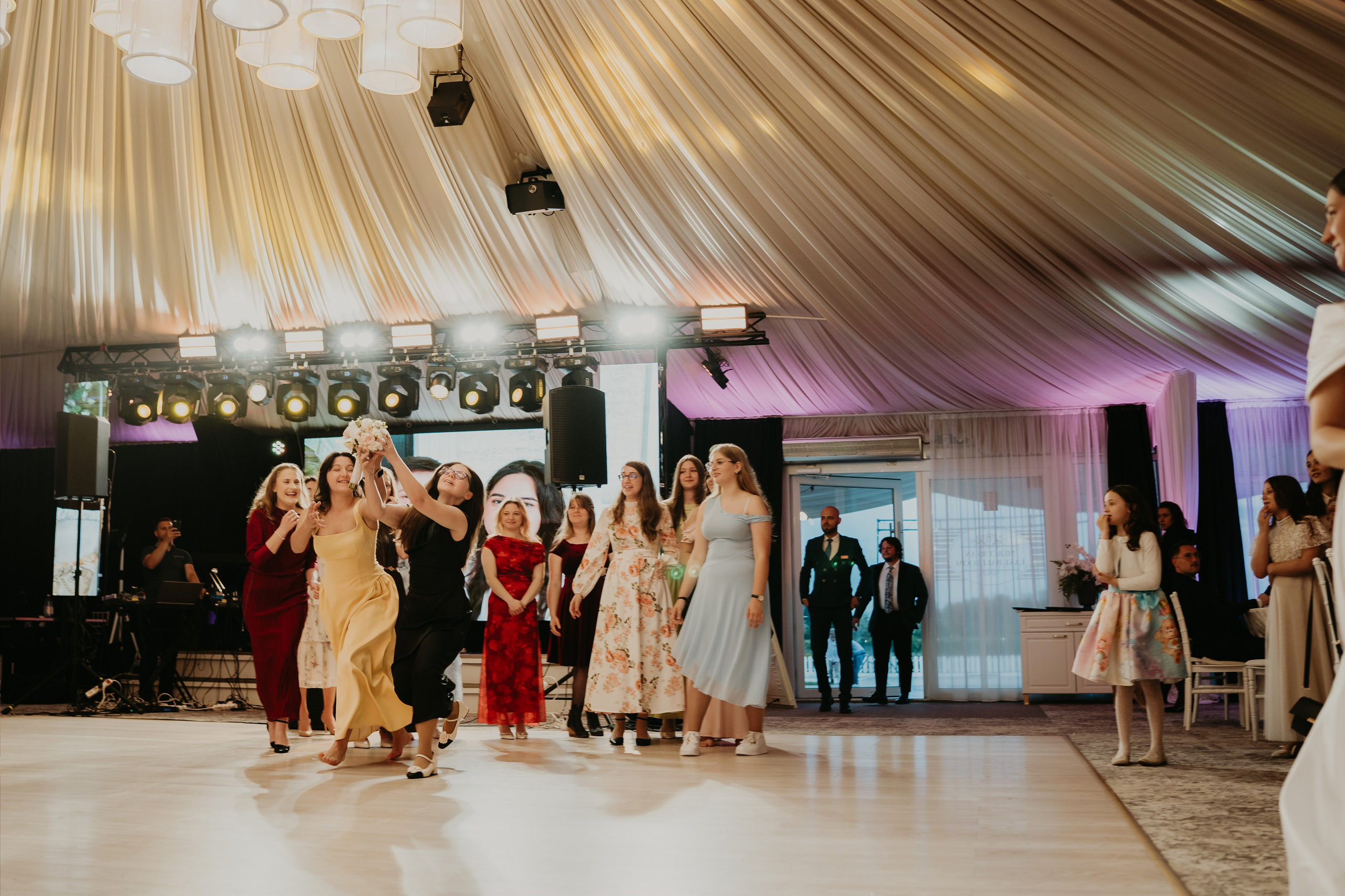Ioana & Gabi / Wedding Day. Foto / Video nunta Deva, Hunedoara