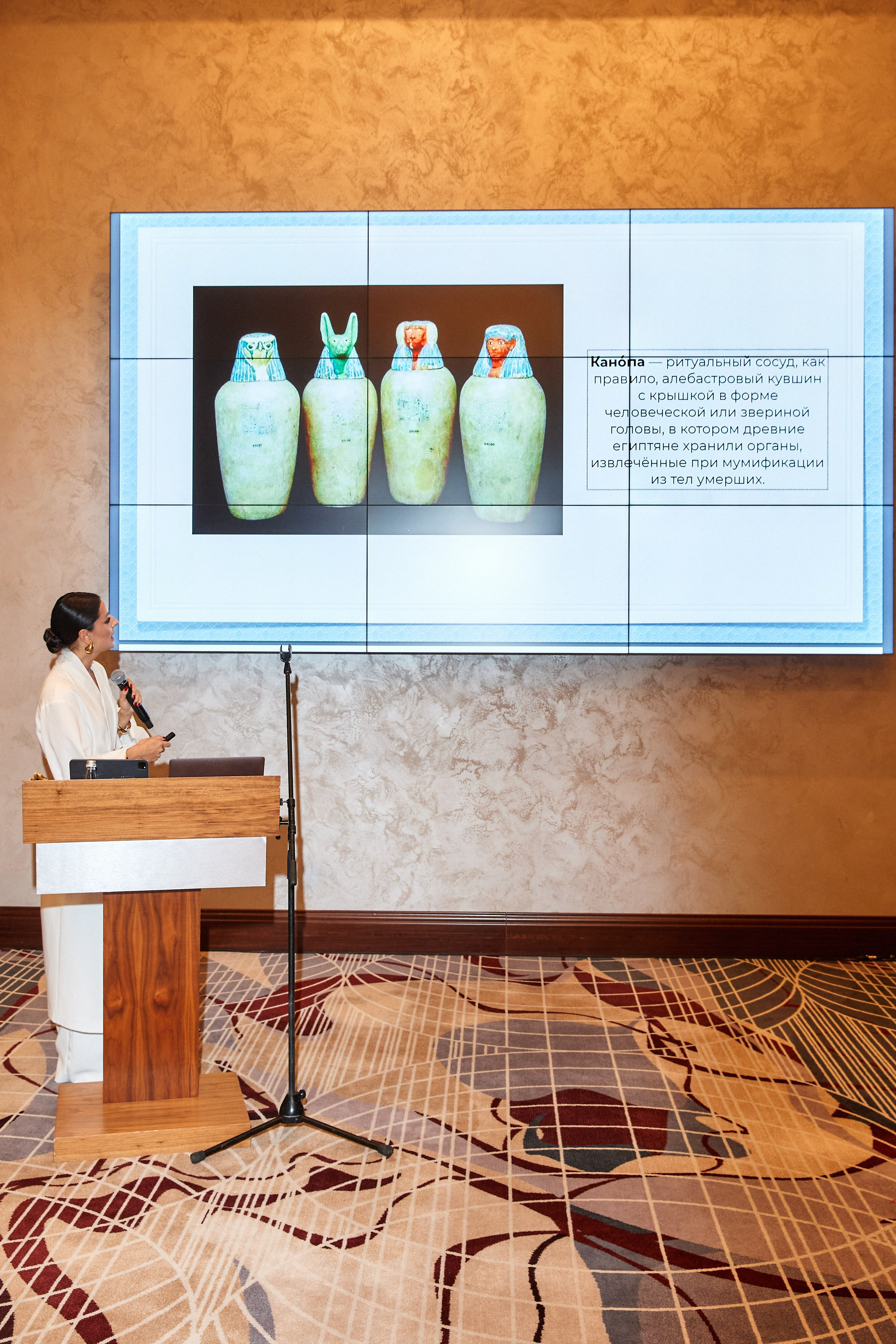 Conference by Daria Oskin. Destination wedding and fashion photographer in Riga Igor Davidovich