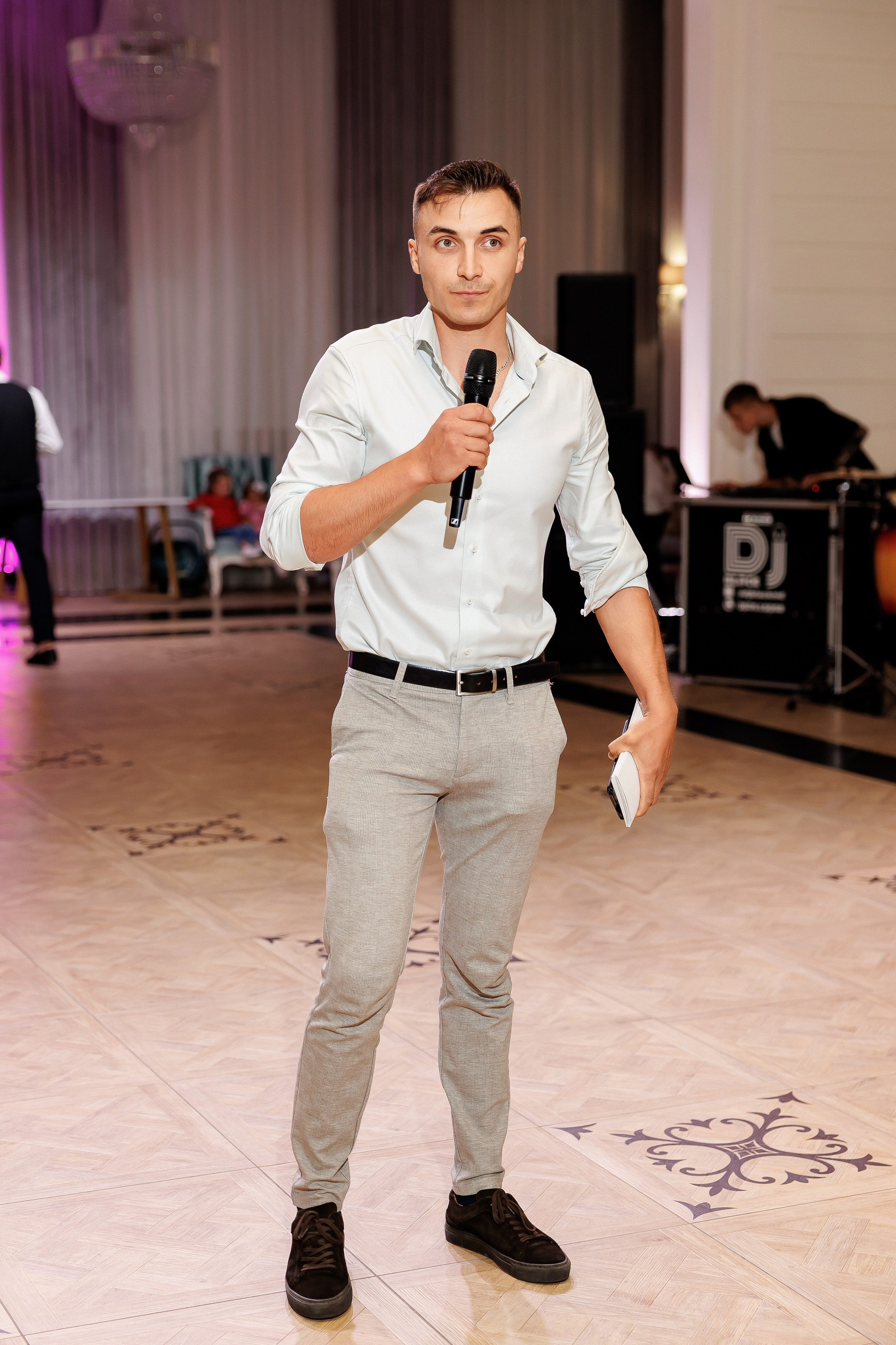 Eugen & Livia — Grand Elysee — Wedding Day. Servicii Foto și Video 067188353