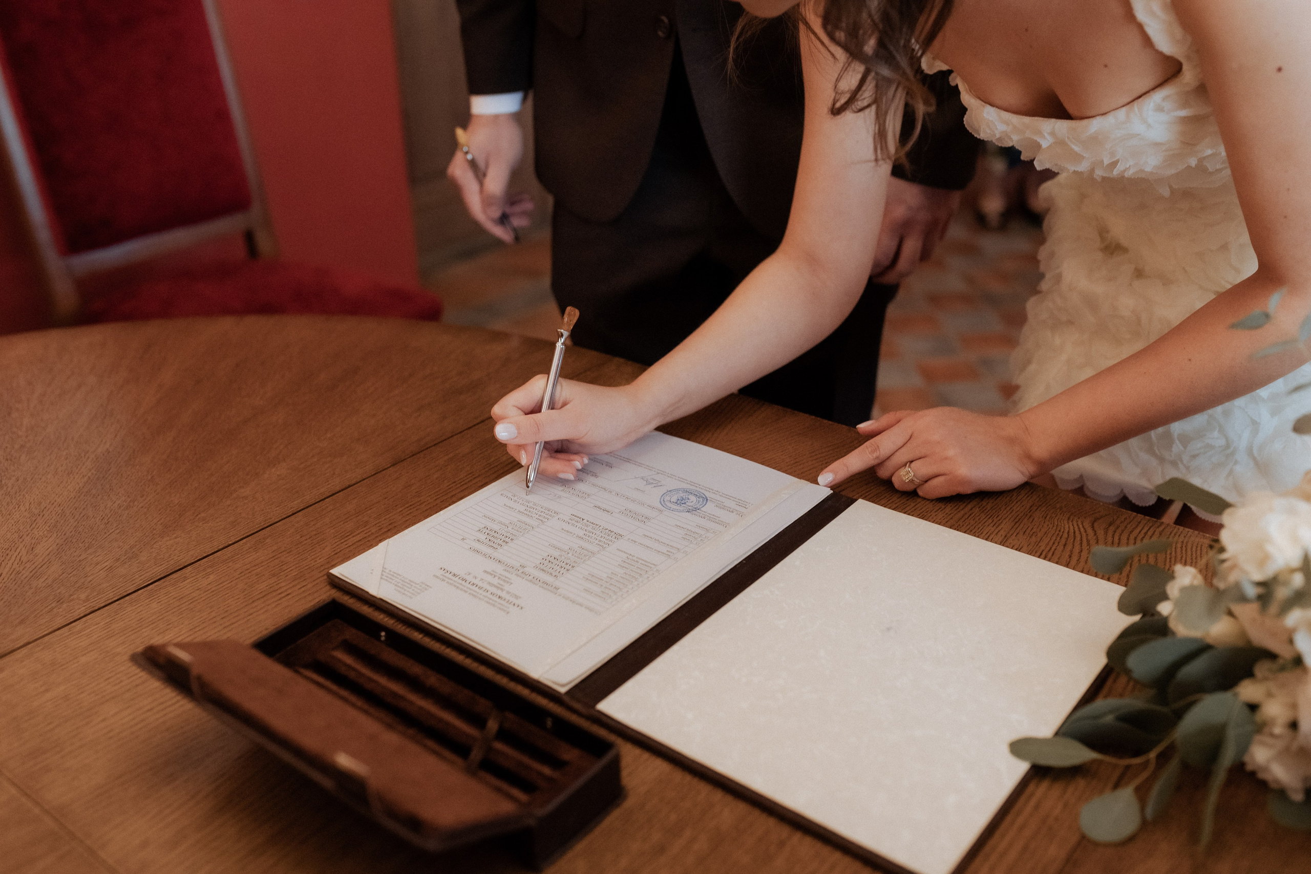 Monika ir Vytautas — miestu alsuojanti trumpa jaunųjų fotosesija Kaune