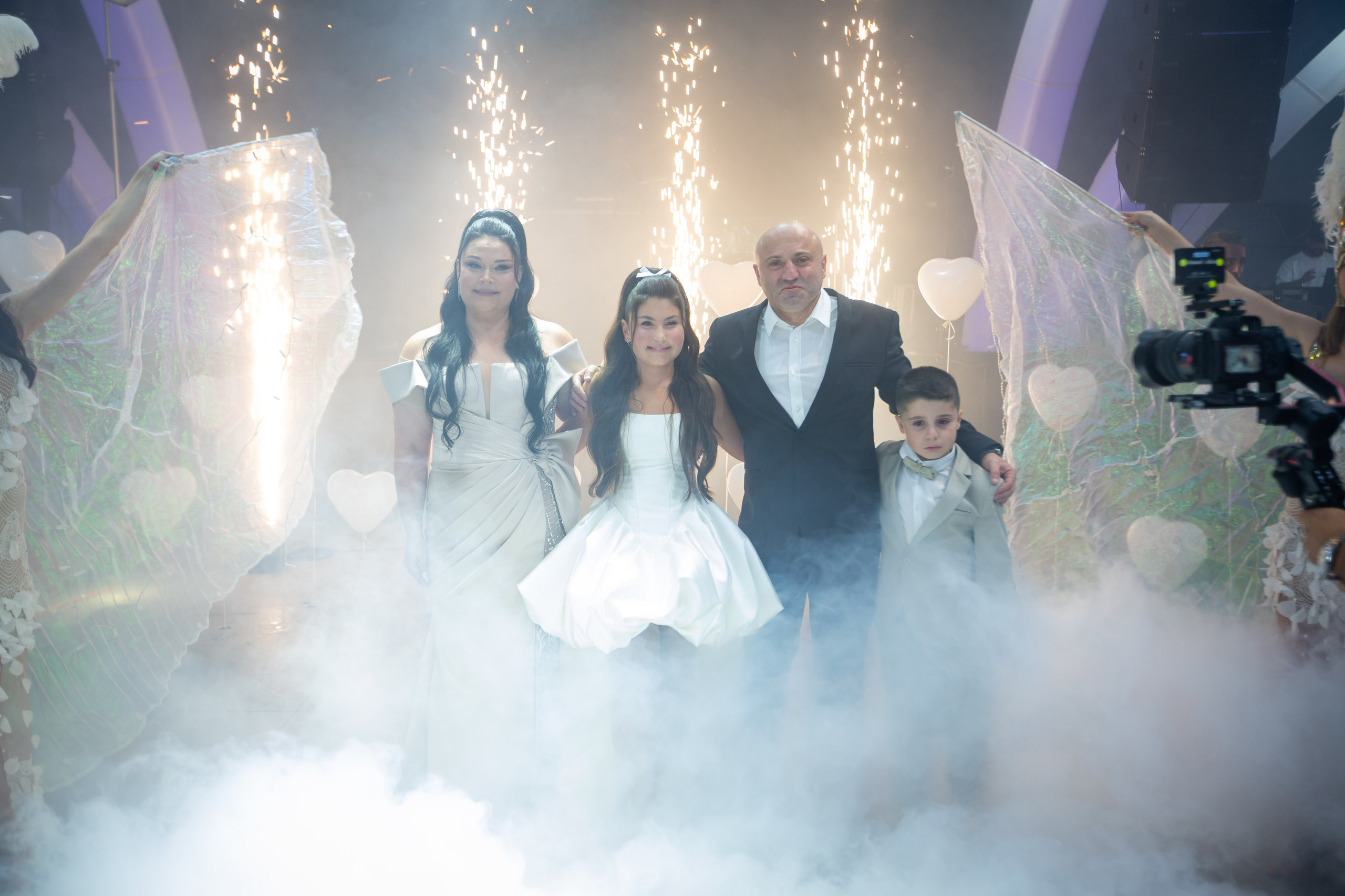 Bat Mitzvah Evelin. Wedding and events photographers Studio Shalom