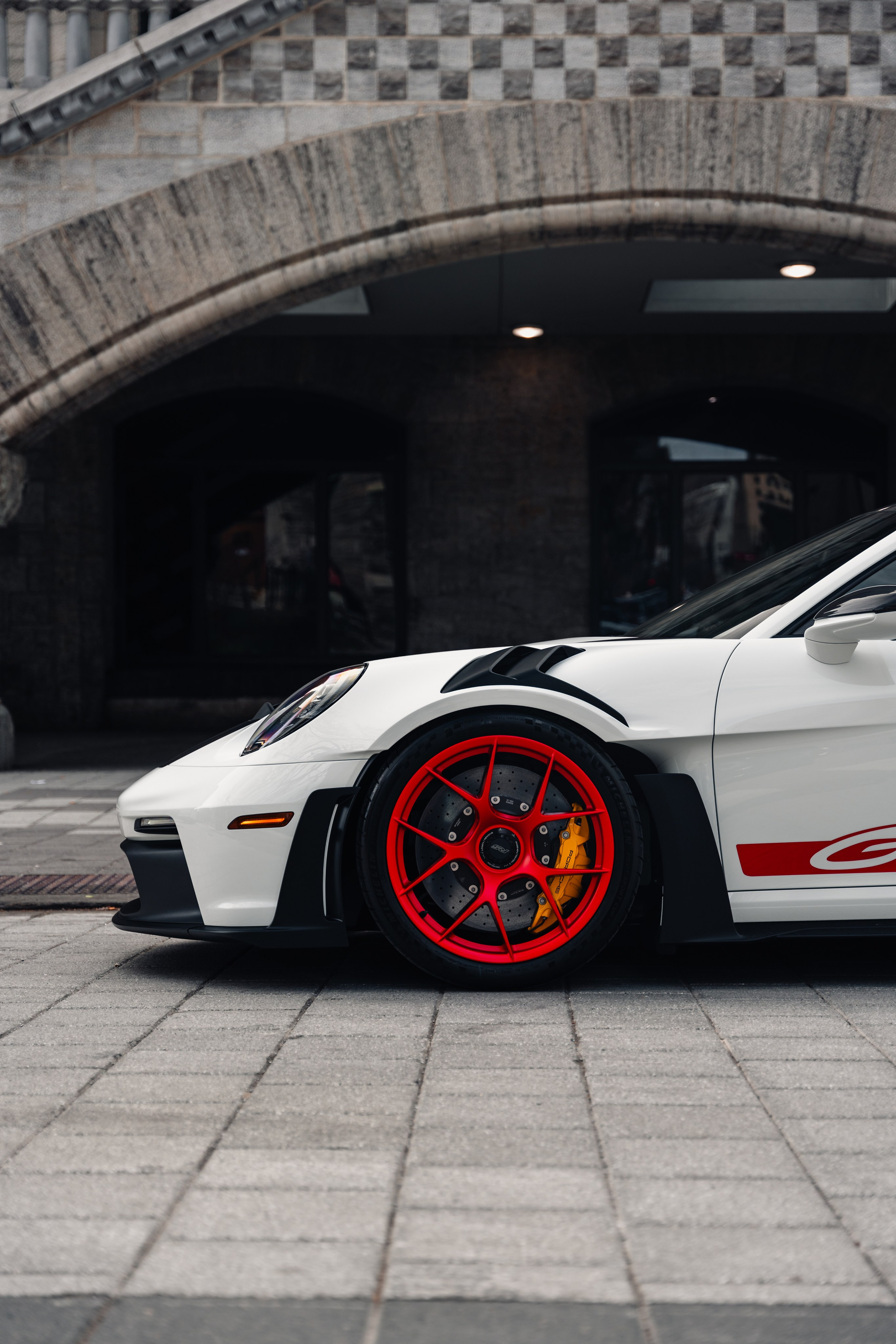 Porsche 992 GT3RS. Photographer in Paris — Vitalii Motruk