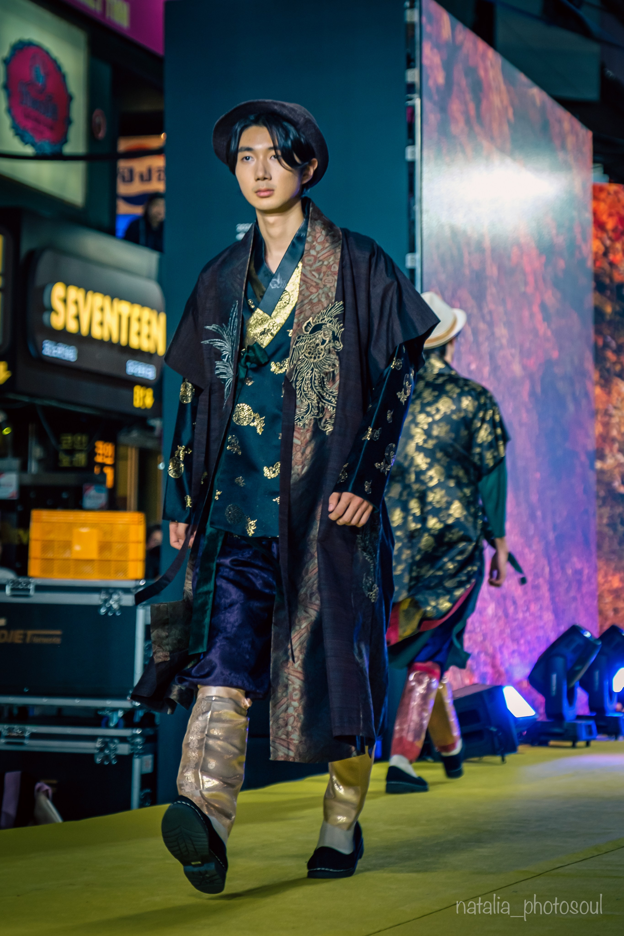 KOREAN TRADITIONAL COSTUME. Photographer in Seoul Dobrokvashina Natalya