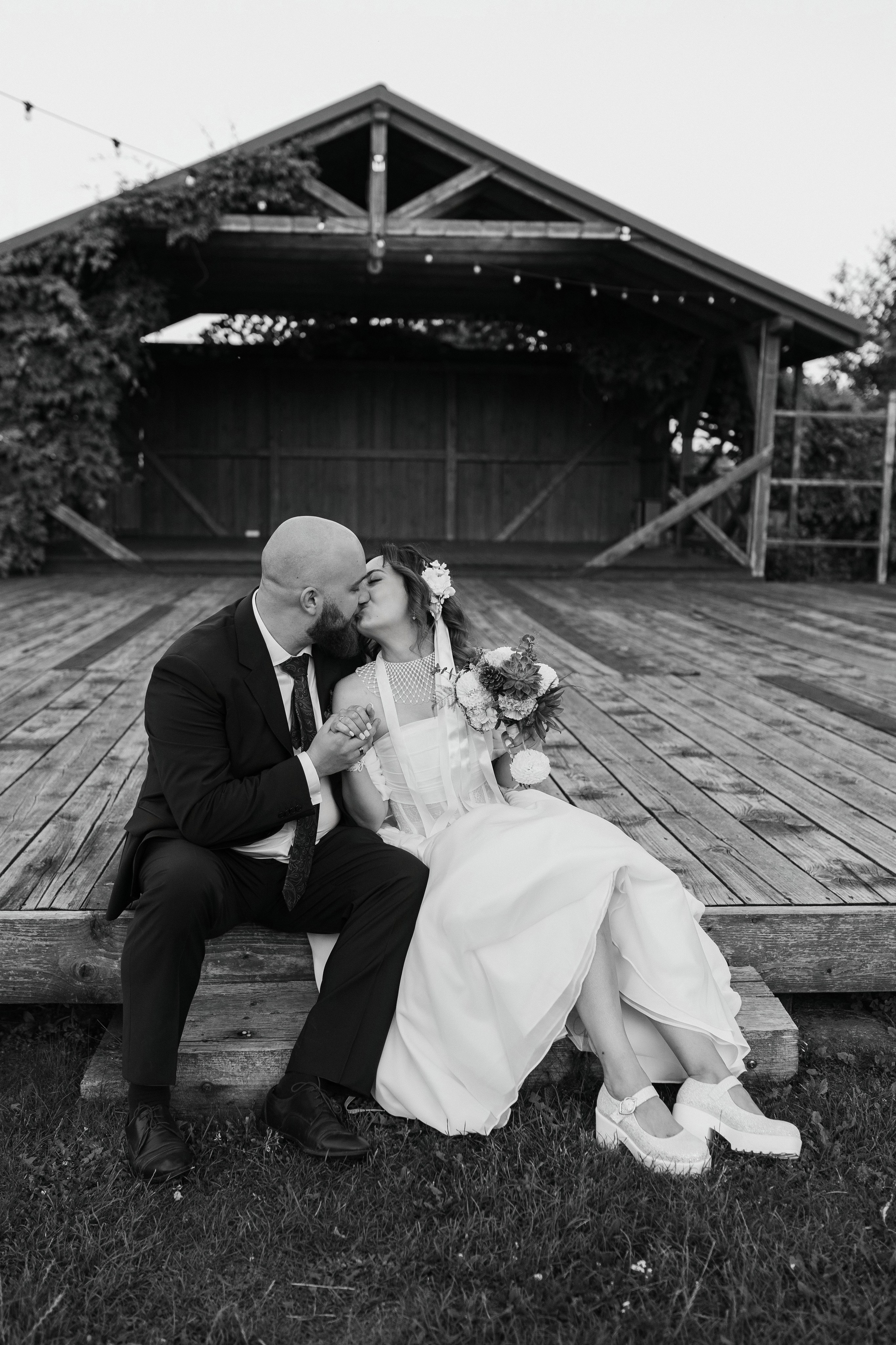 Janina & Wladek. Dworzyszcze Wola. 23.07.2025. Fotograf ślubny i rodzinny w Krakowie Yana Klymova