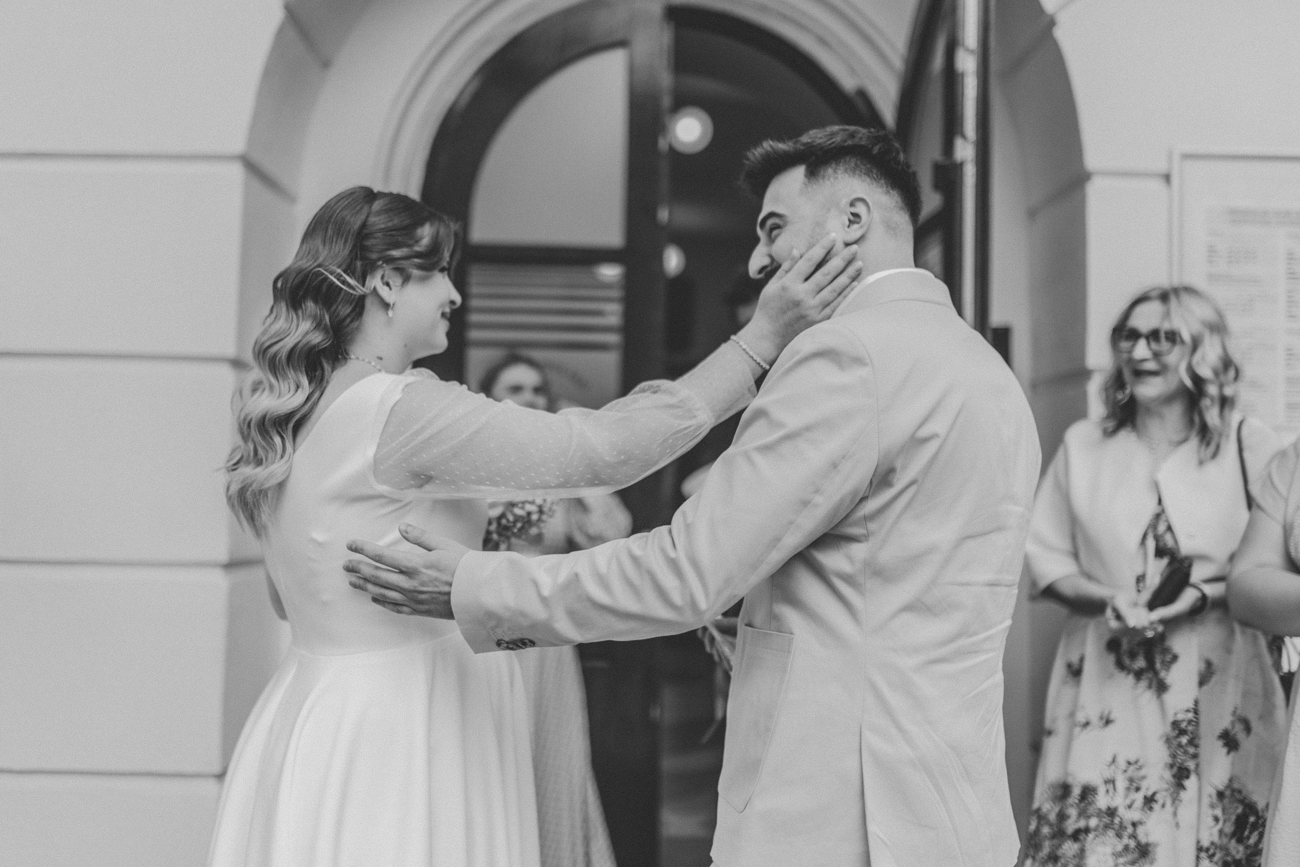 Roxana & Alin (Cununie Civilă). Adrian Visovan - Fotograf Iasi