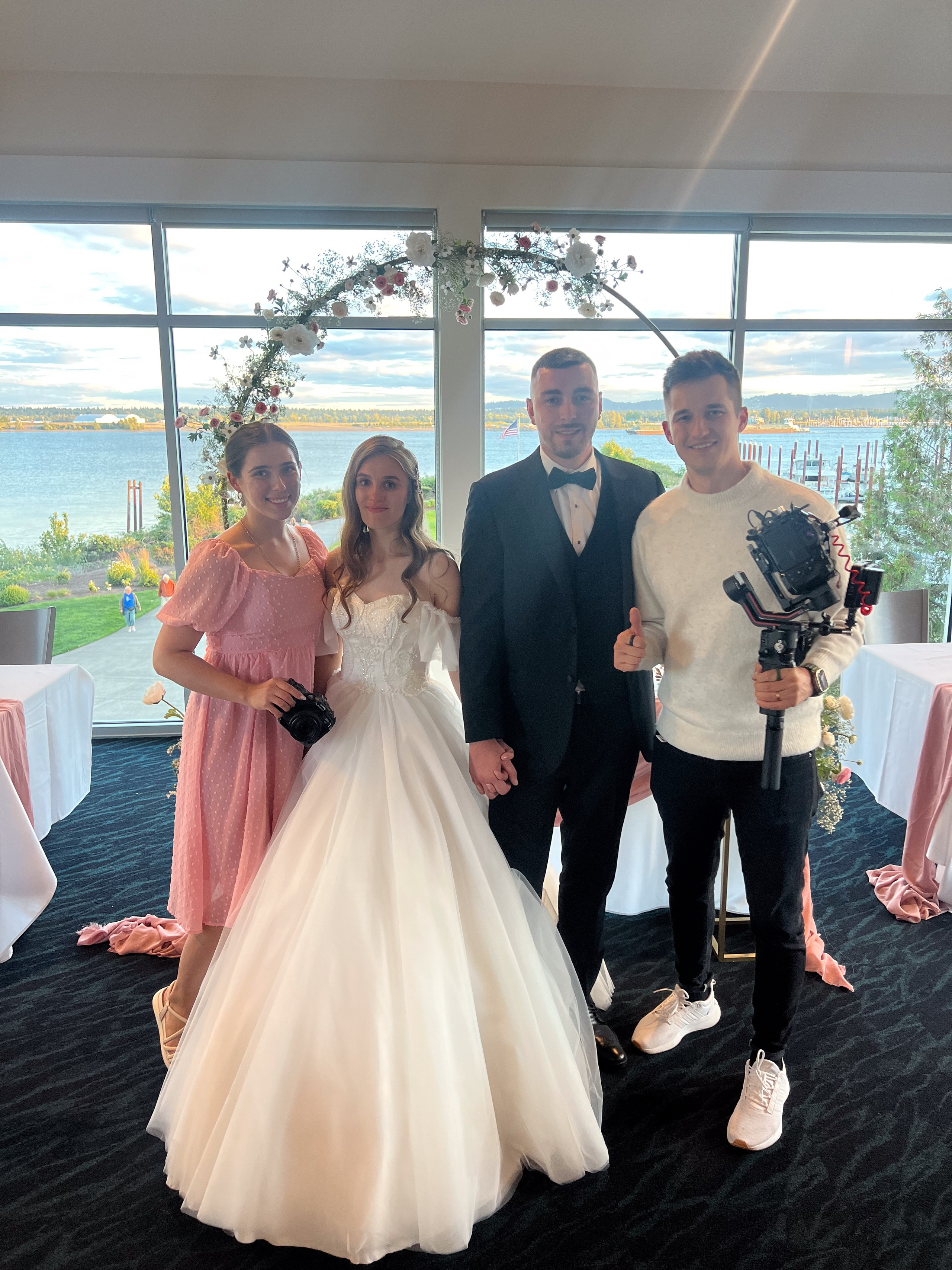 Eikanmedia | Photographer and videographer capturing weddings, families, engagements, pregnancy & newborns | Vancouver, WA | USA