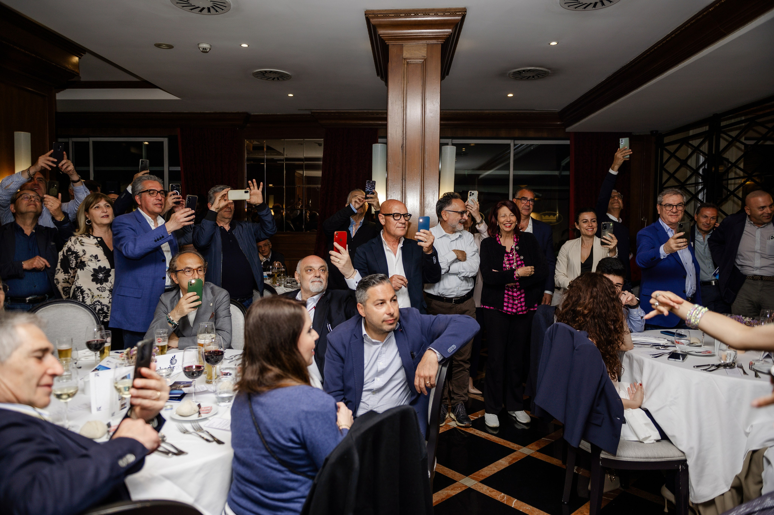 Corporate party at the restaurant — Pharma. Ваш фотограф в Лиссабоне — Анна Белова