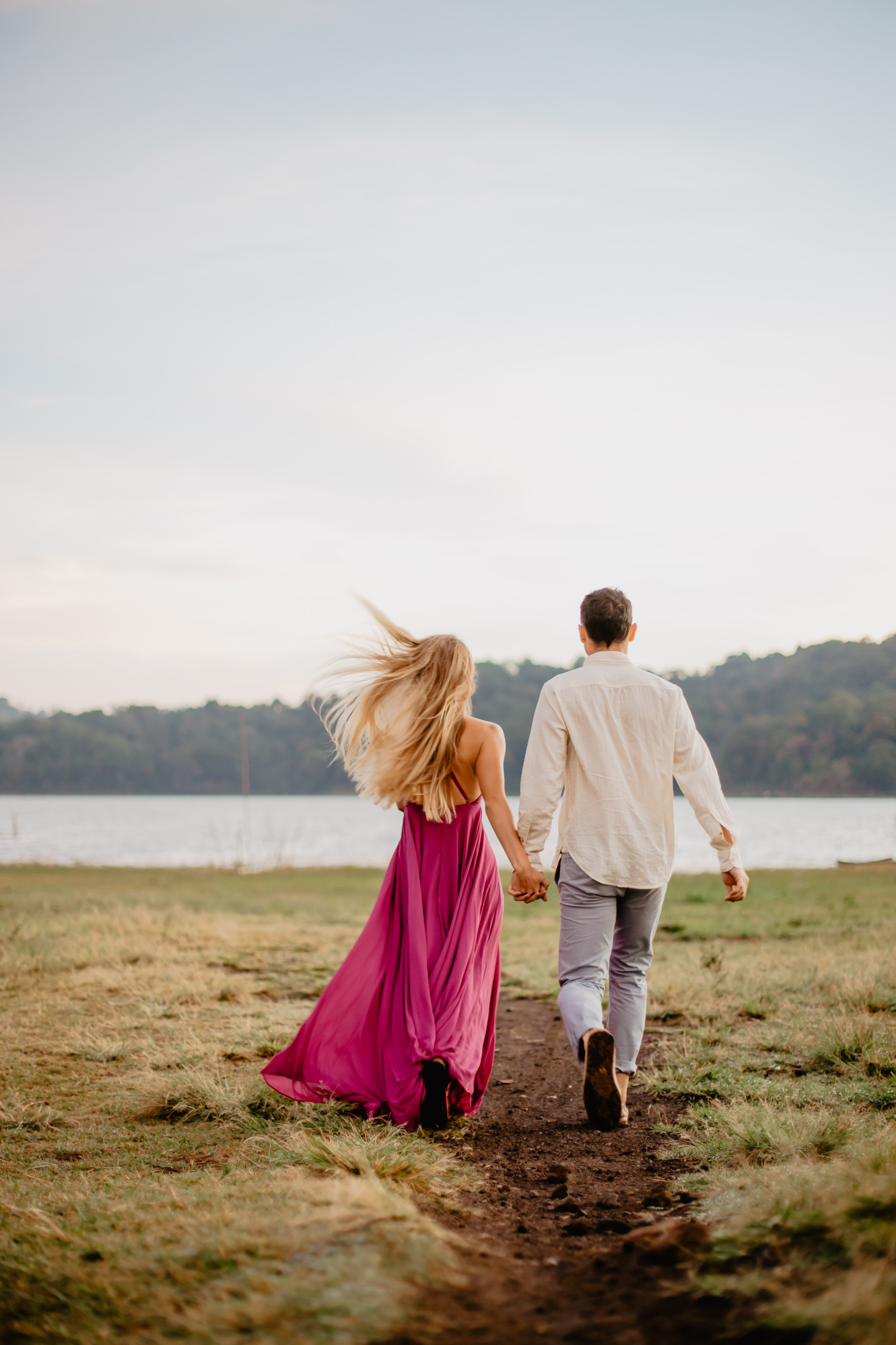 Honeymoon photo shoot in Bali. Female Photographer in Bali