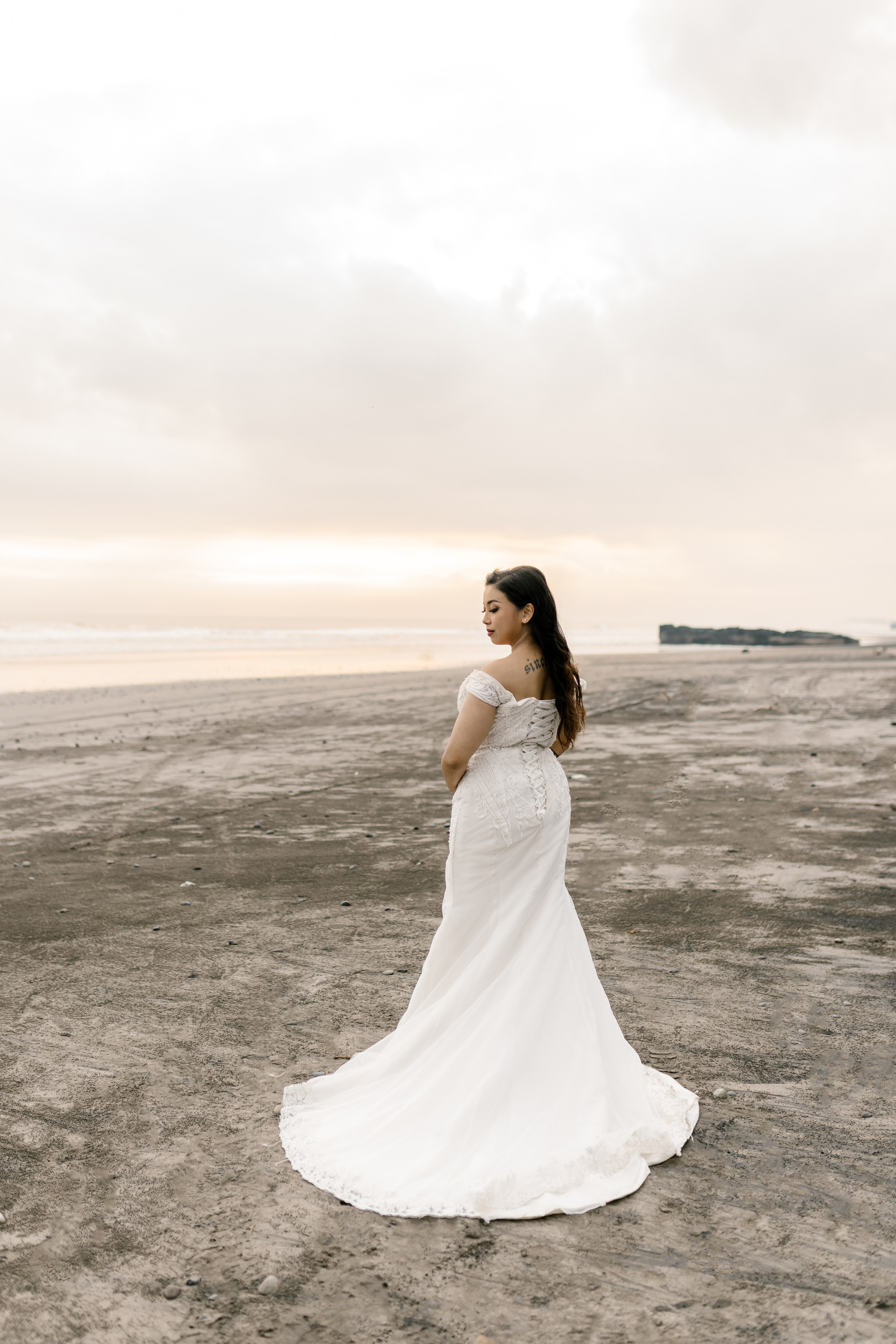 Honeymoon Photoshoot in Bali. Female Photographer in Bali