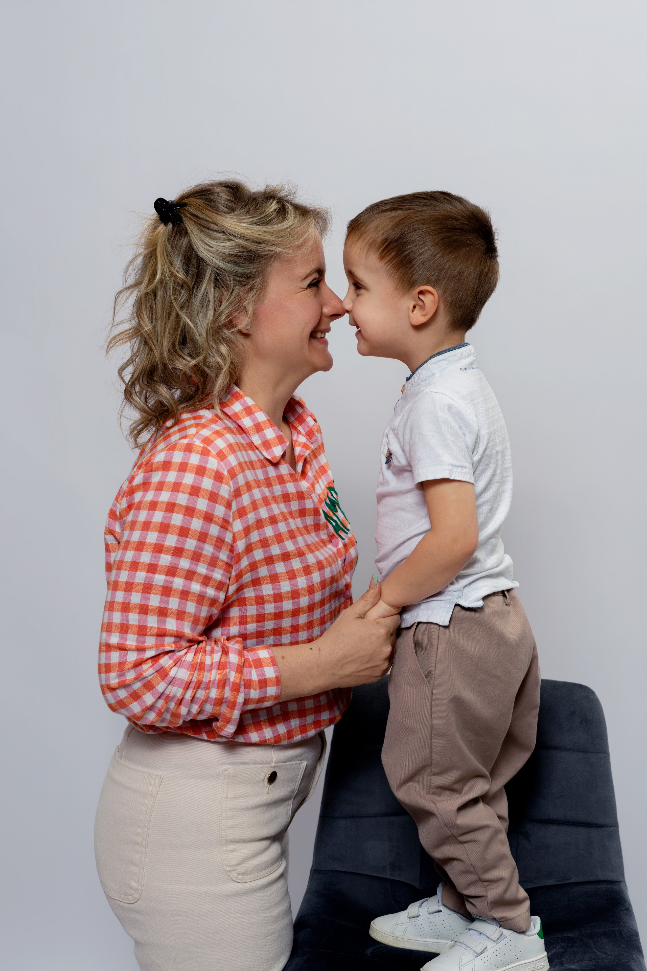 MELODY & Co. Petit trésor photos de famille, grossesse et nouveau-né à Roanne