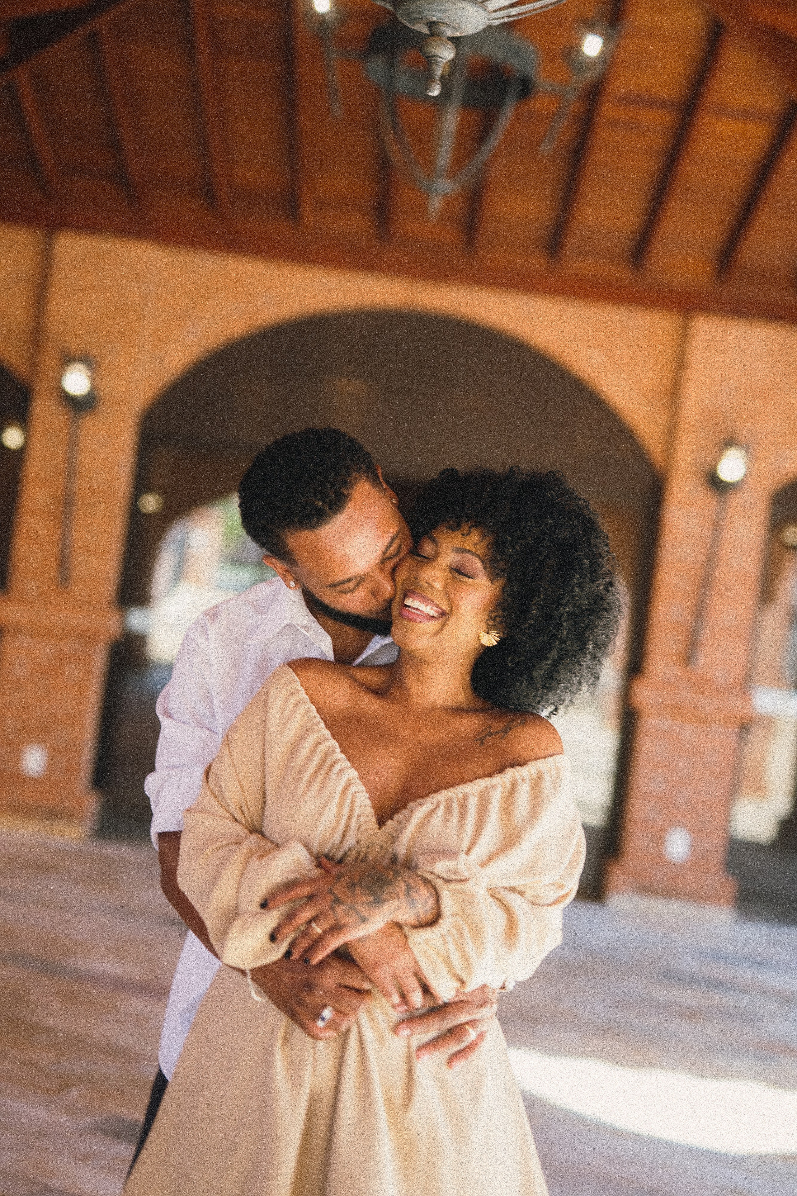 Pré Wedding — Joyce e Murilo (Espaço Muralha). Fotógrafo de casamento e Filmmaker de casamento