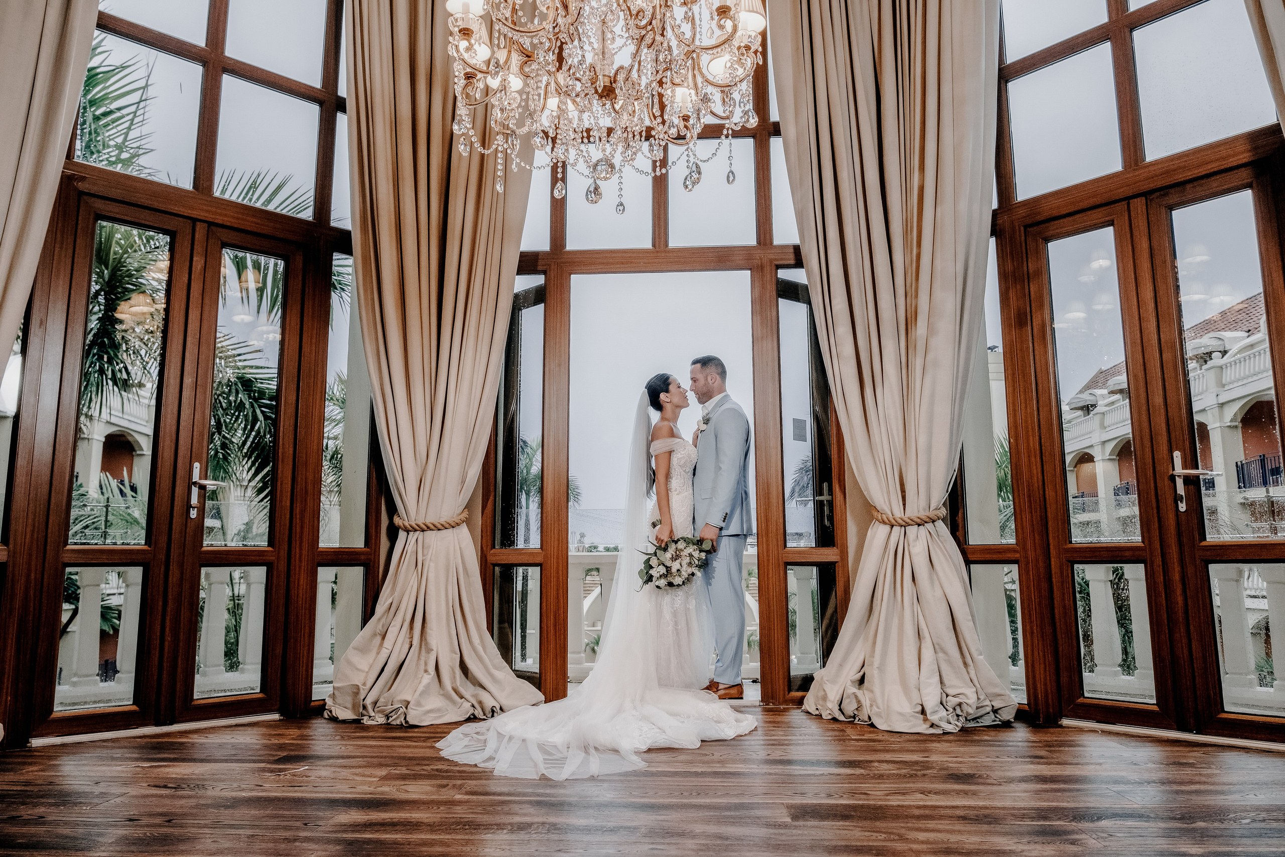 Laura & Matew. UNTERCIO BODAS