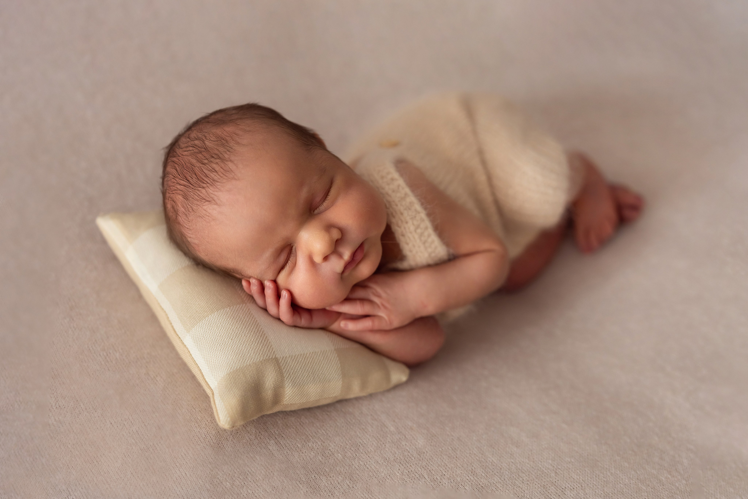 Nounascuti. Fotograf de familie la Ungheni și Reggio-Emilia, Alessia Slivca