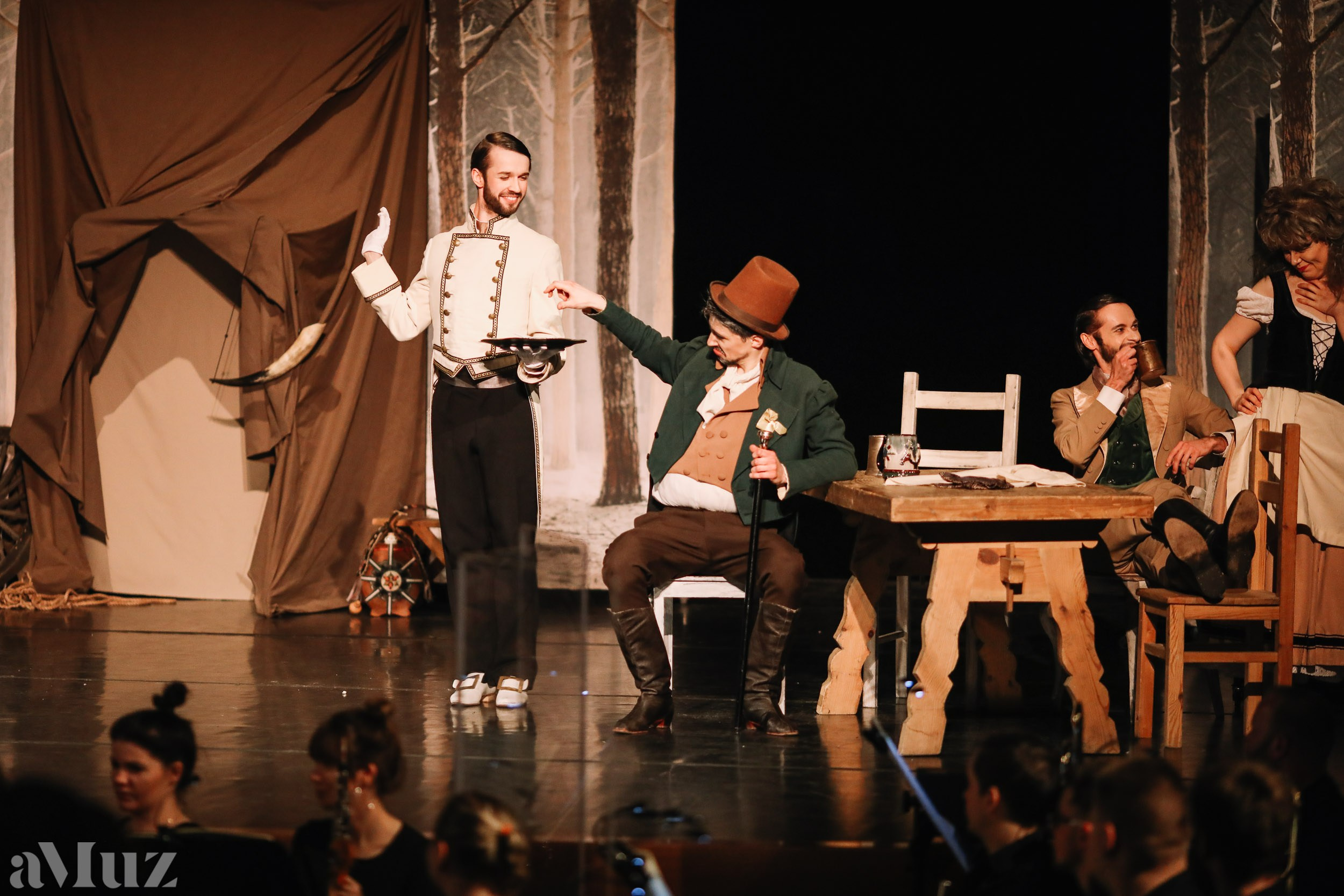 Opera Łąkowa. Fotograf Ślubny Warszawa - Sesje Biznesowe Rodzinne Eventy