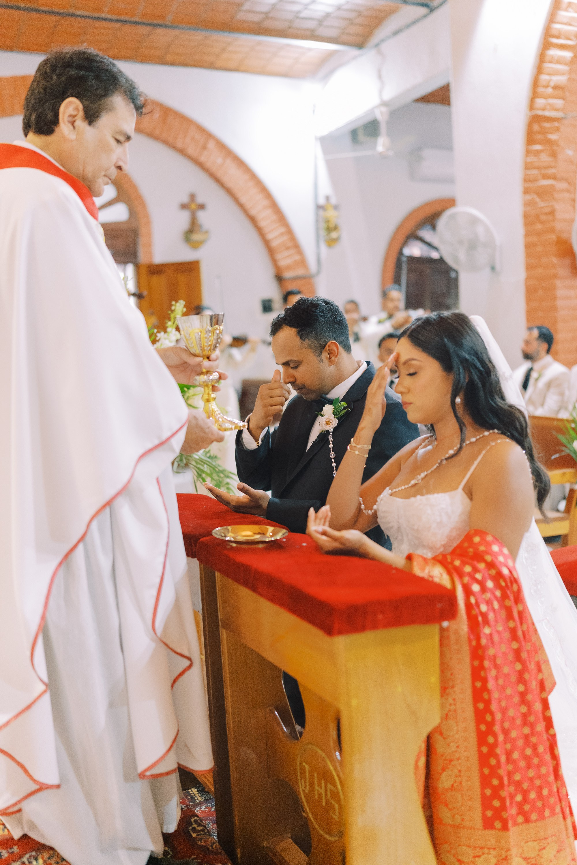 Jannet & Shan wedding in Sayulita church. Sayulita Wedding Photographer, Puerto Vallarta, Cabo