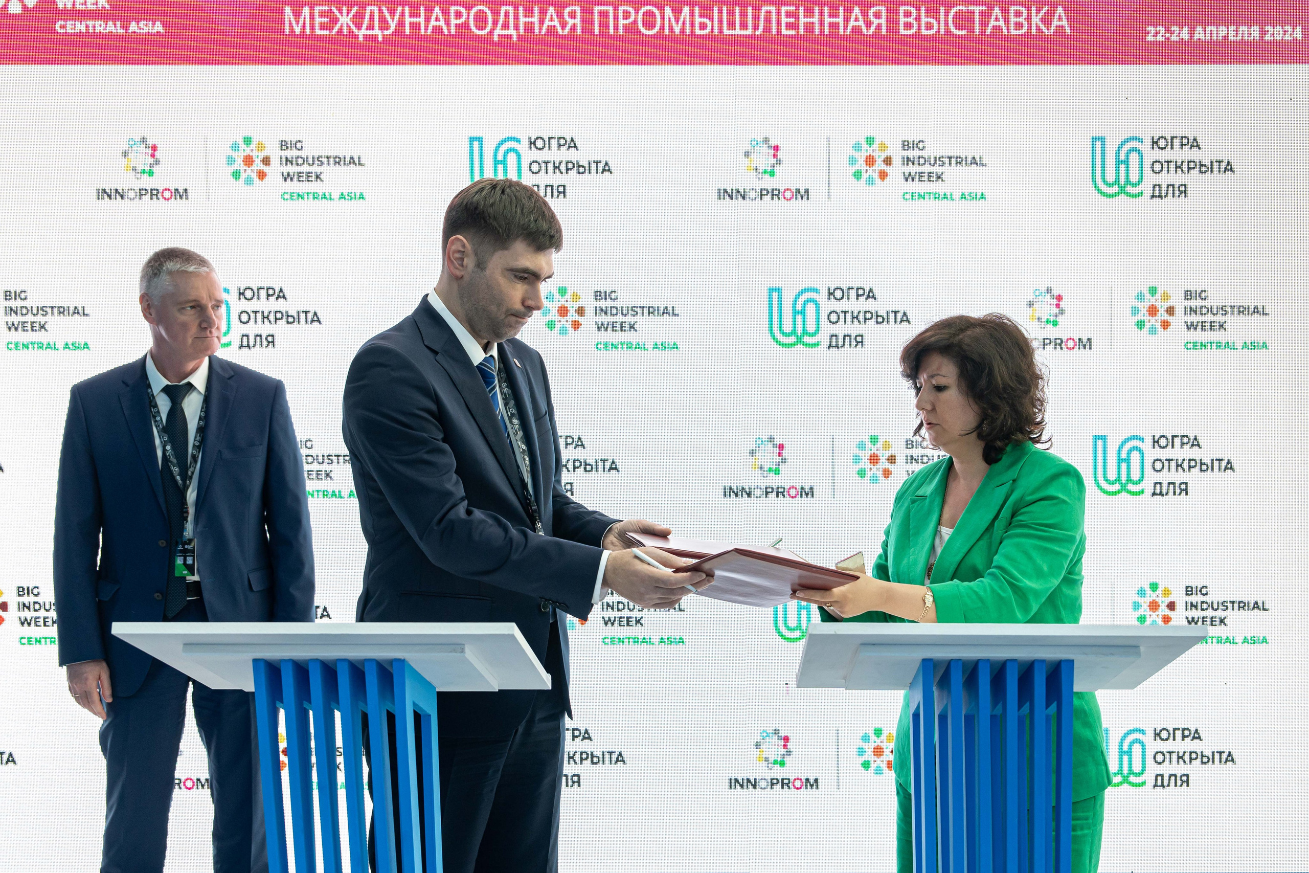 Международная промышленная выставка «ИННОПРОМ. Центральная Азия 2024». Георгий Намазов | Фотограф в Ташкенте