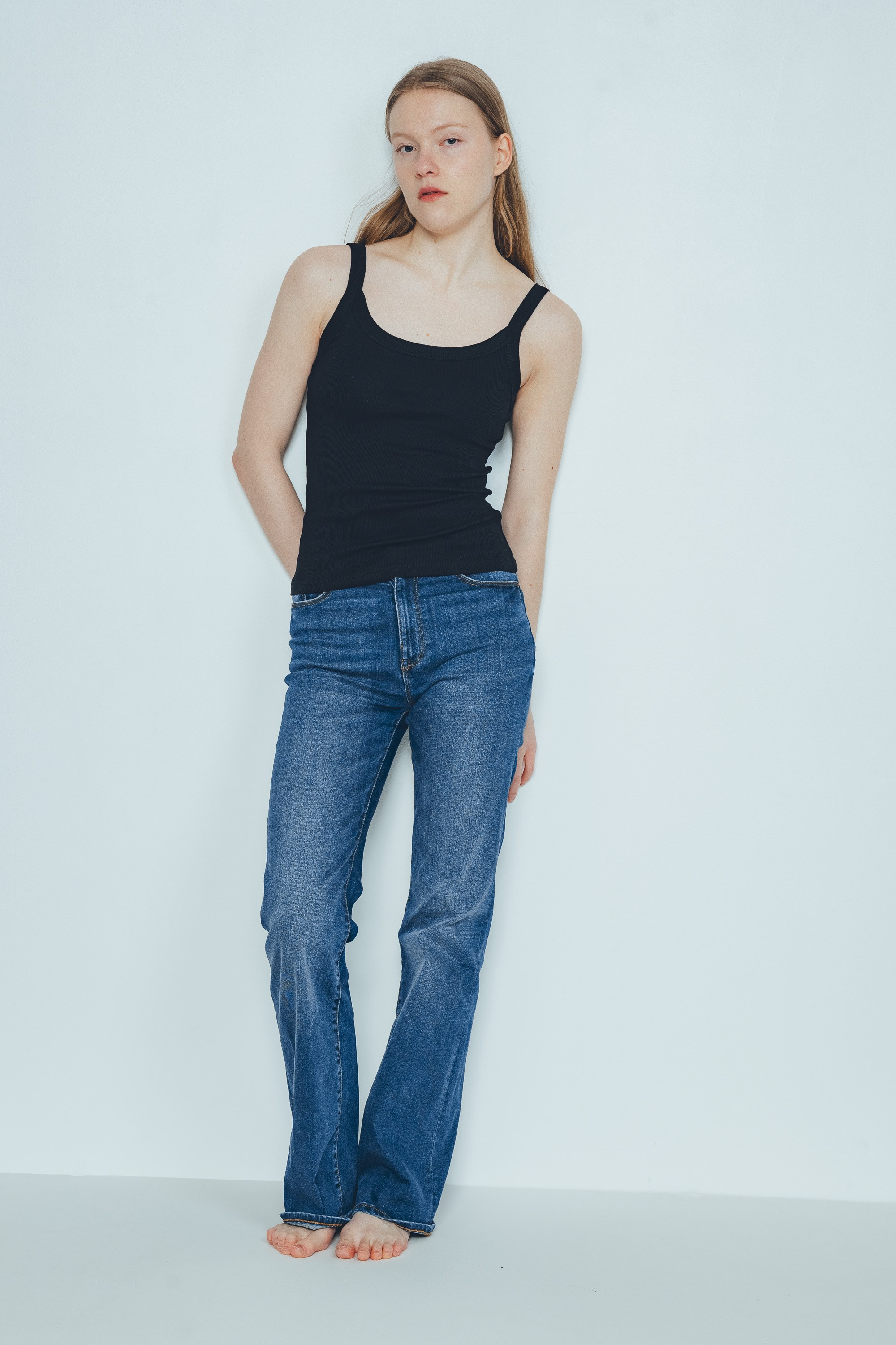 Mallikansiokuvaus. Valokuvaaja Lahti, Helsinki Elena Salonen