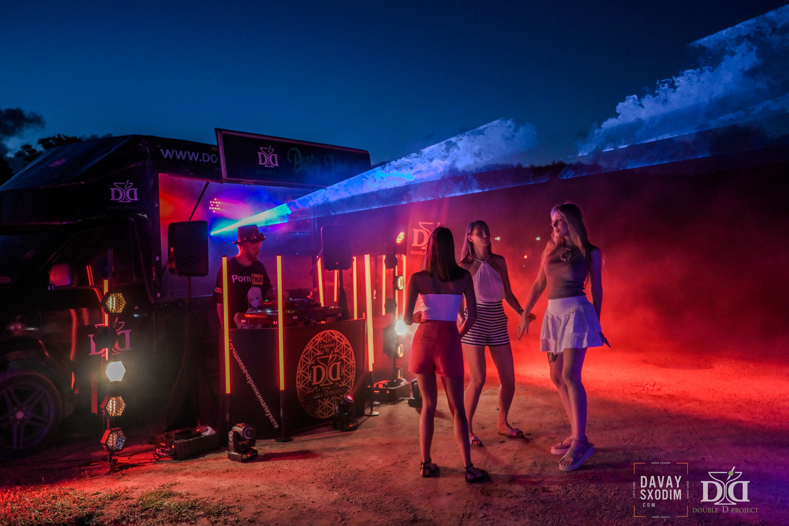Вечеринка на аэродроме | Фоторепортаж | Афиша | DAVAYSXODIM.com PHUKET. АФИША|ФОТОРЕПОРТАЖИ|ИВЕНТЫ|ПХУКЕТ