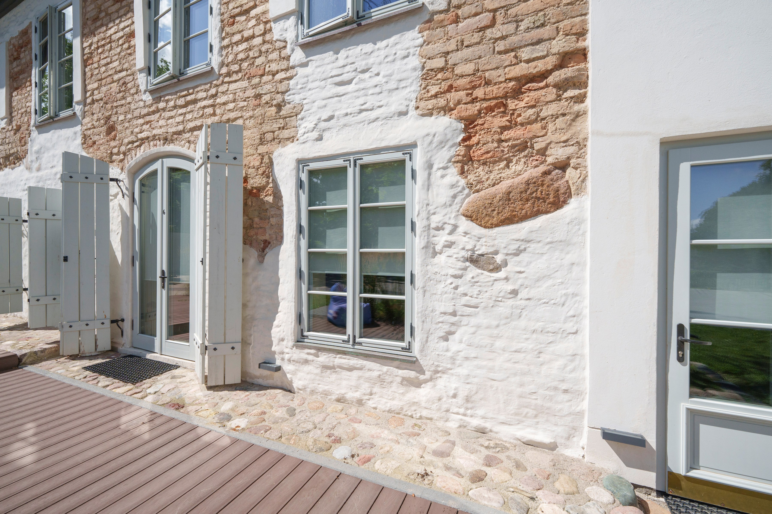 Teatro g. 7 , Vilnius. Elina Sapiega fotografė Vilniuje