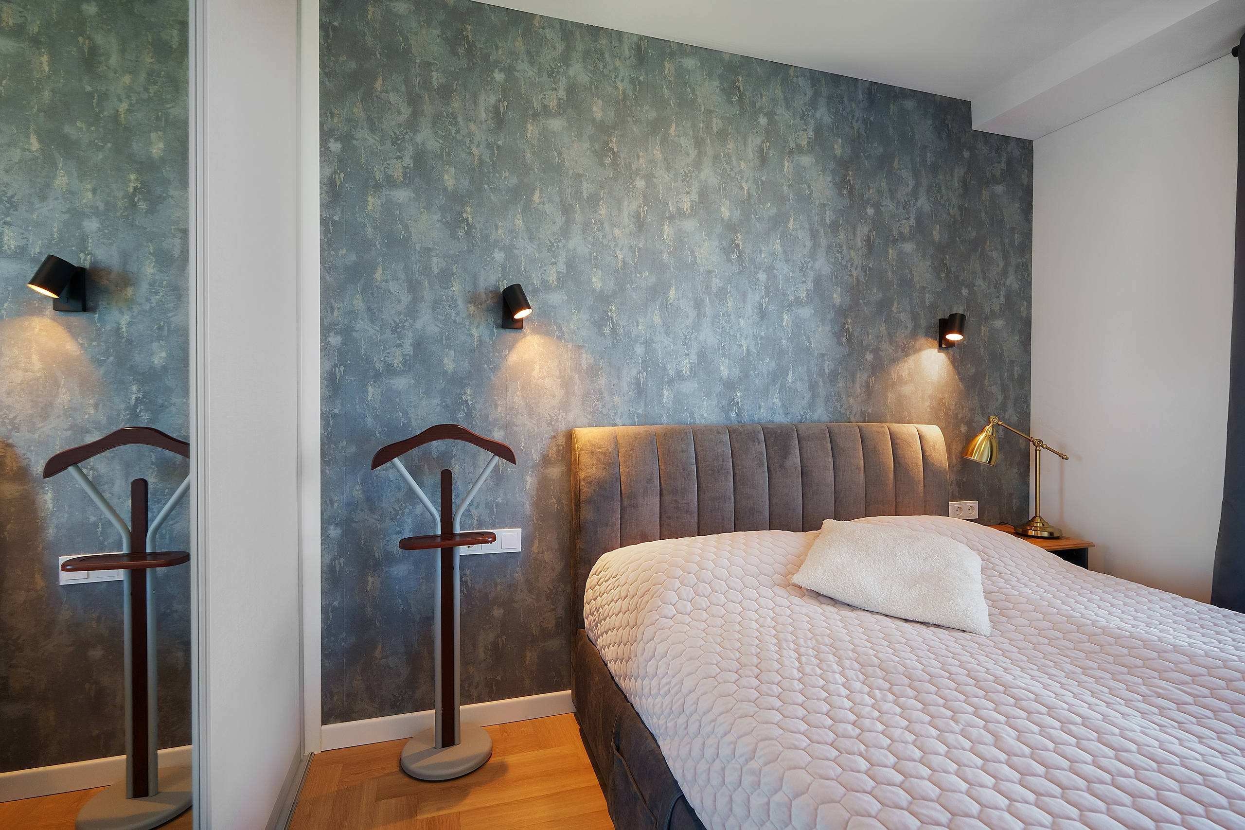 Viršuliškių g. 38B. Elina Sapiega fotografė Vilniuje