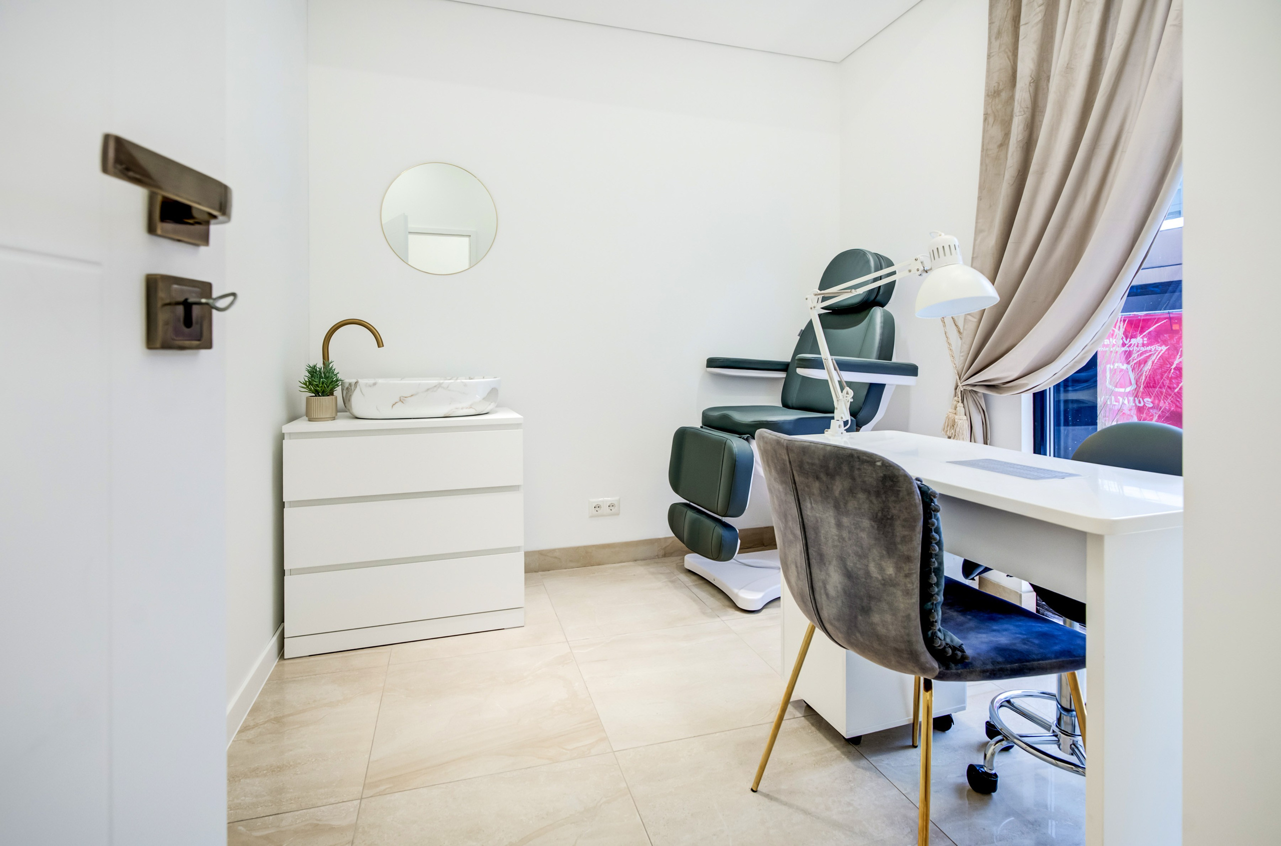 Estetinės medicinos klinikos interjeras – Sapiegafoto.lt NT fotografijos paslaugos.