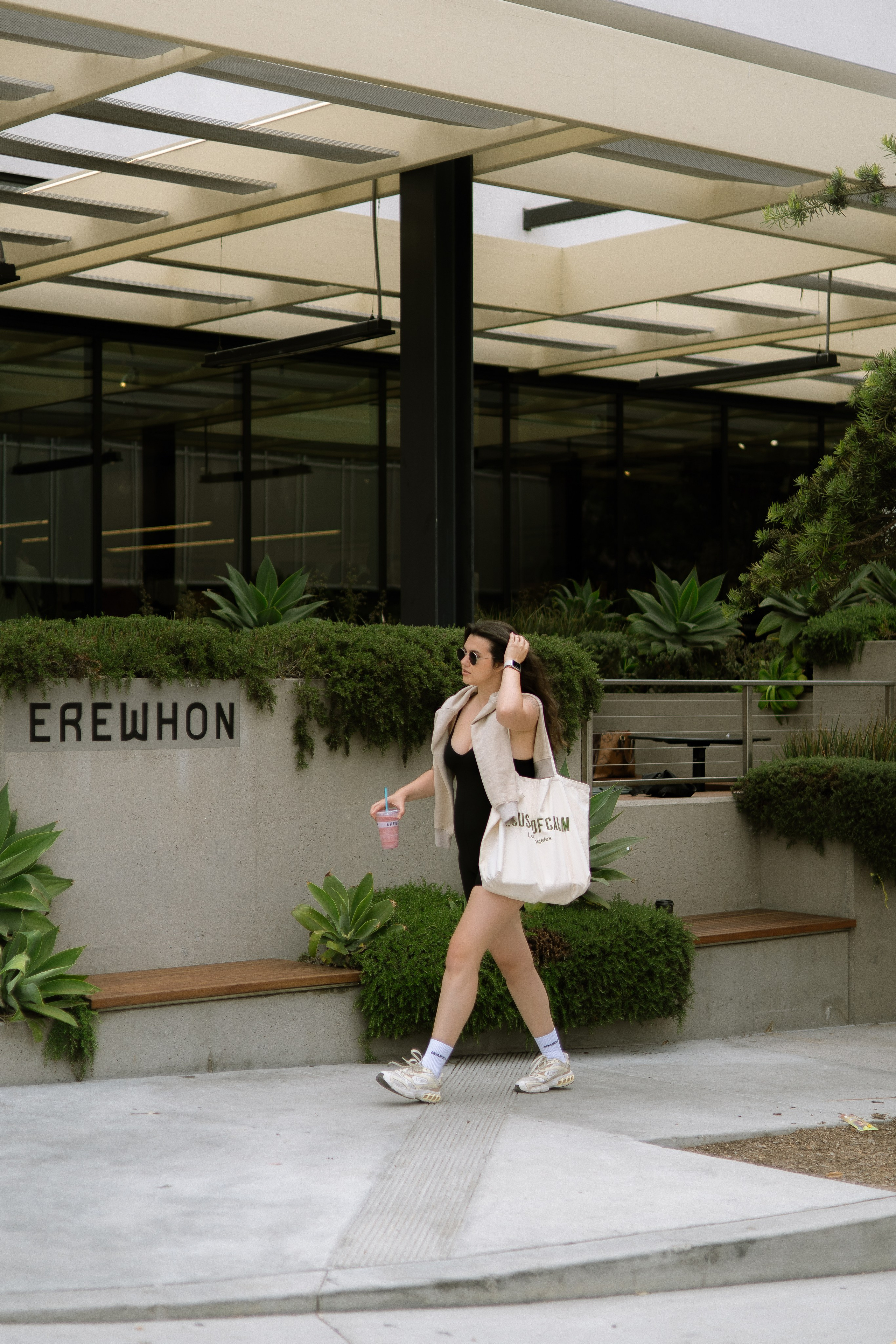 Farmer’s Market and Picnic | Photoshoot for House of Calm. Photographer in Los Angeles. Julia Ishmuratova