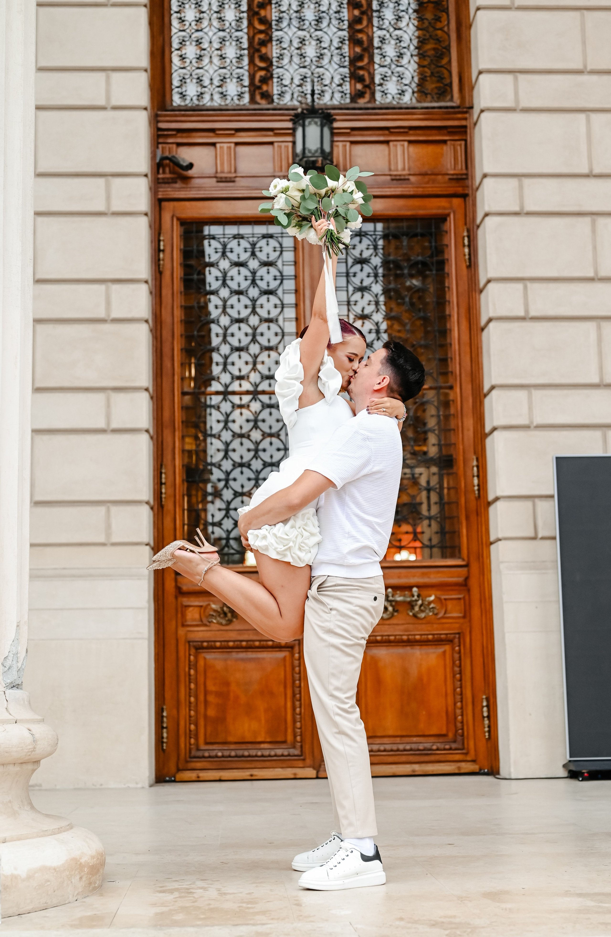 Sedinta Save the Date Medeea si Sebastian, Ateneul Roman. Ana Maria Dragan Fotograf Evenimente