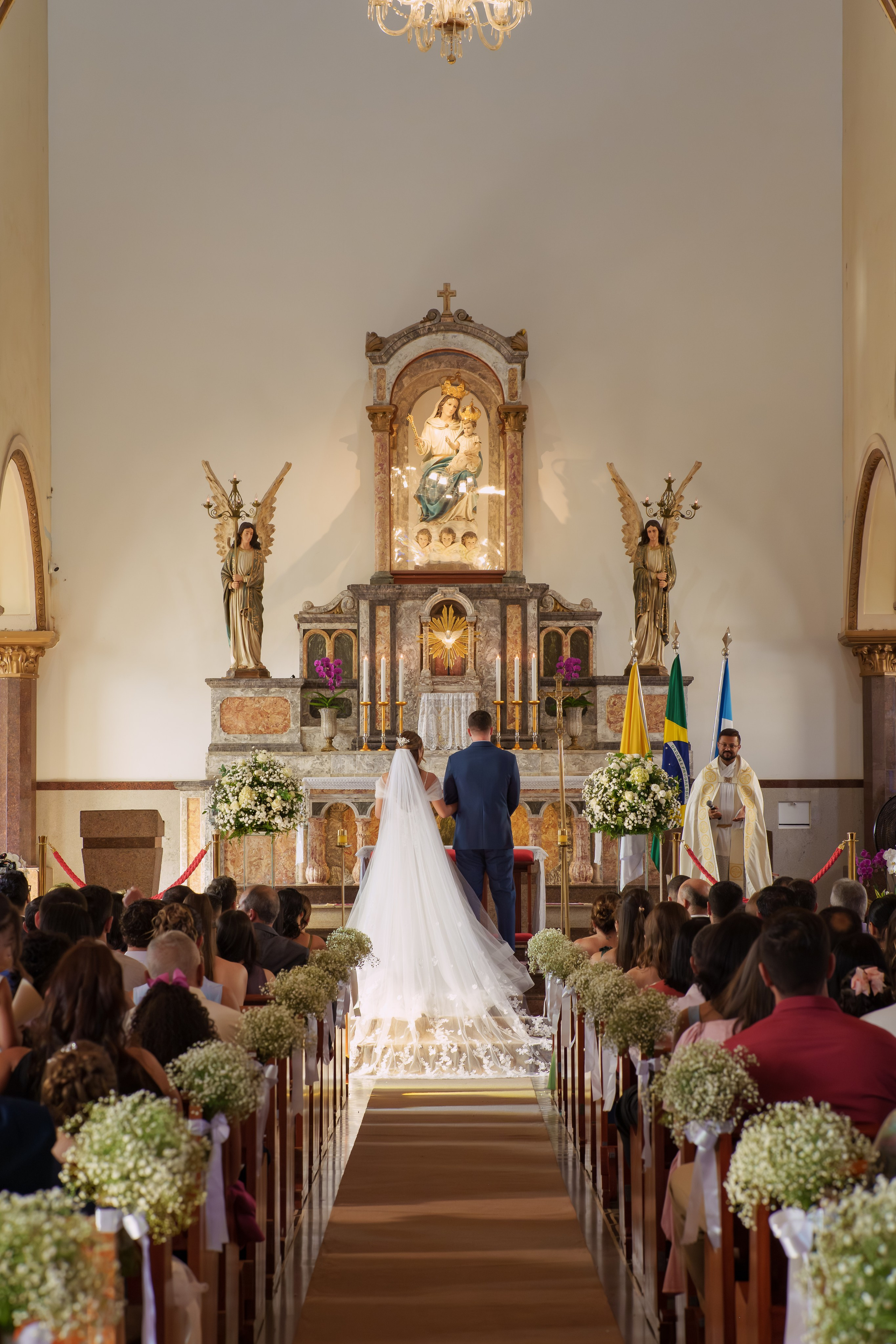 História de Aline & Gabriel. O Casal Dos Noivos