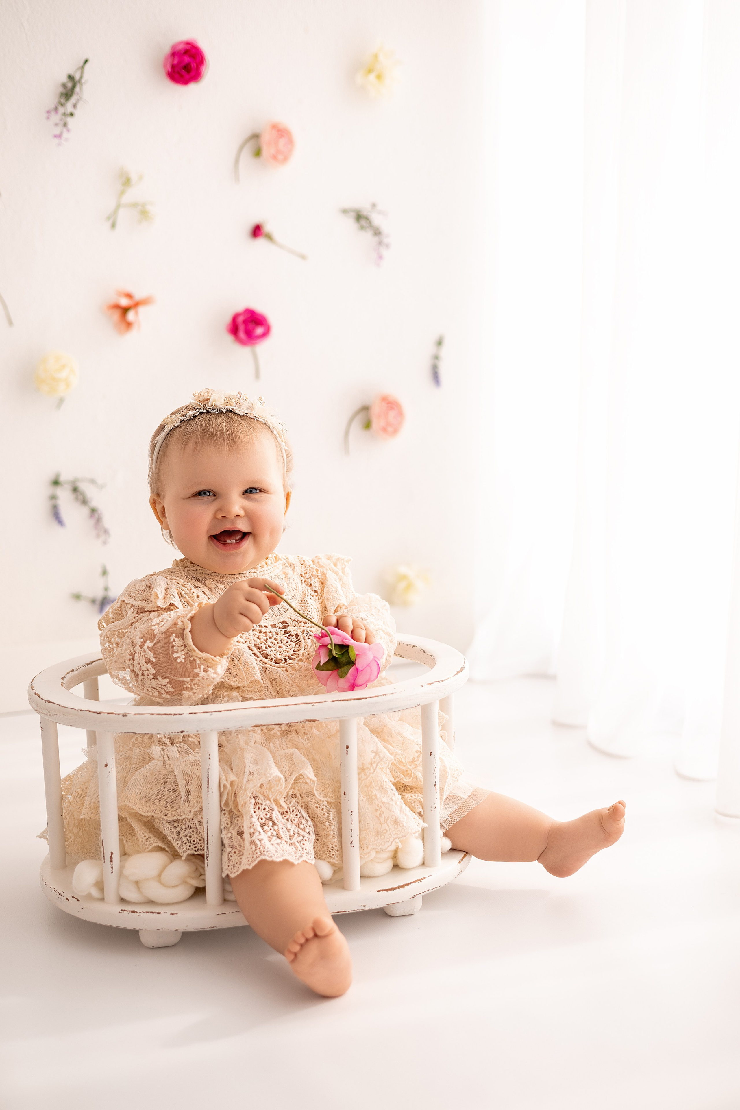 Erste Geburtstag „Cake Smash“. Neugeborene- Schwangerschaft- und Kinder Fotografin in Lehre