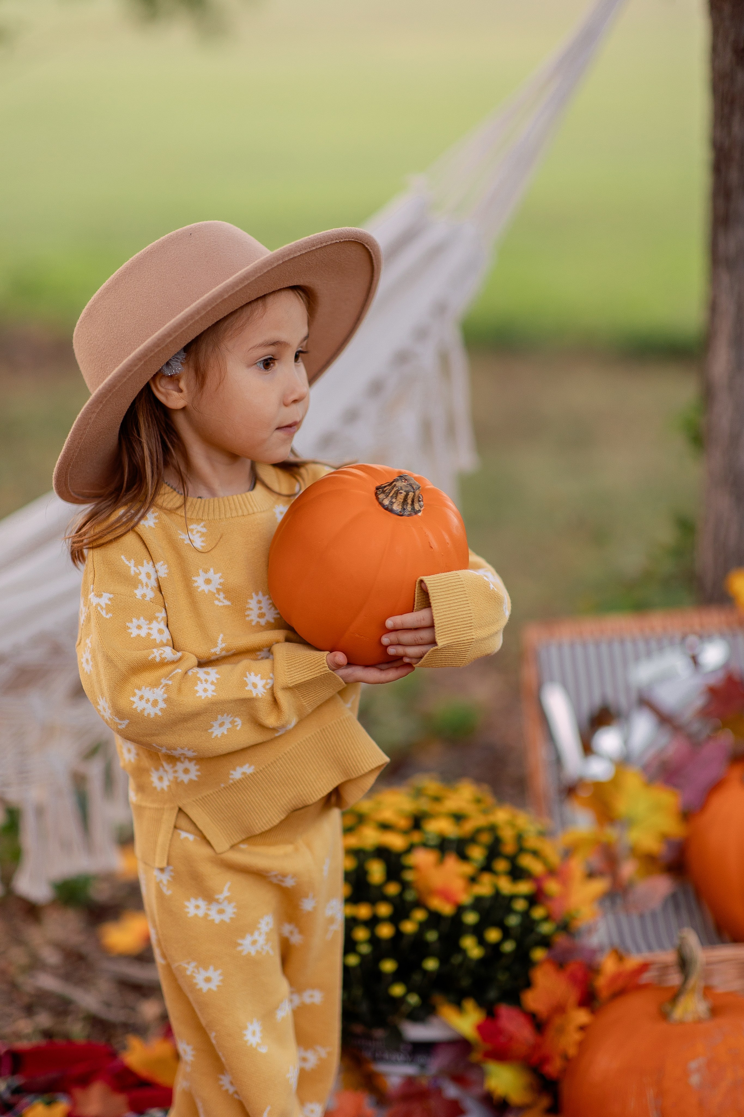 FALL Mini Session. Professional Photography in Austin, TX — Family, Newborn, Maternity