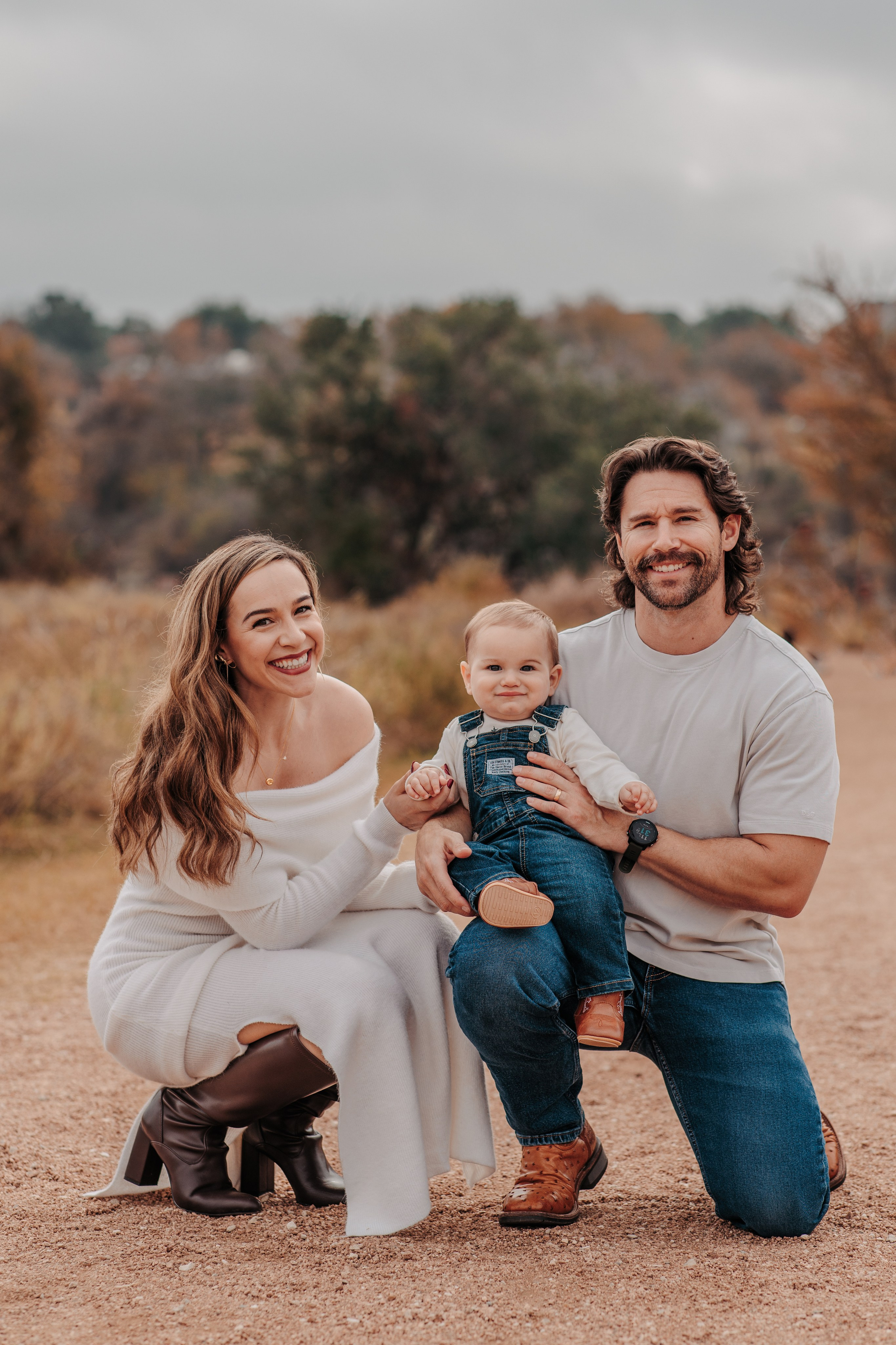 FALL Mini Session. Professional Photography in Austin, TX — Family, Newborn, Maternity