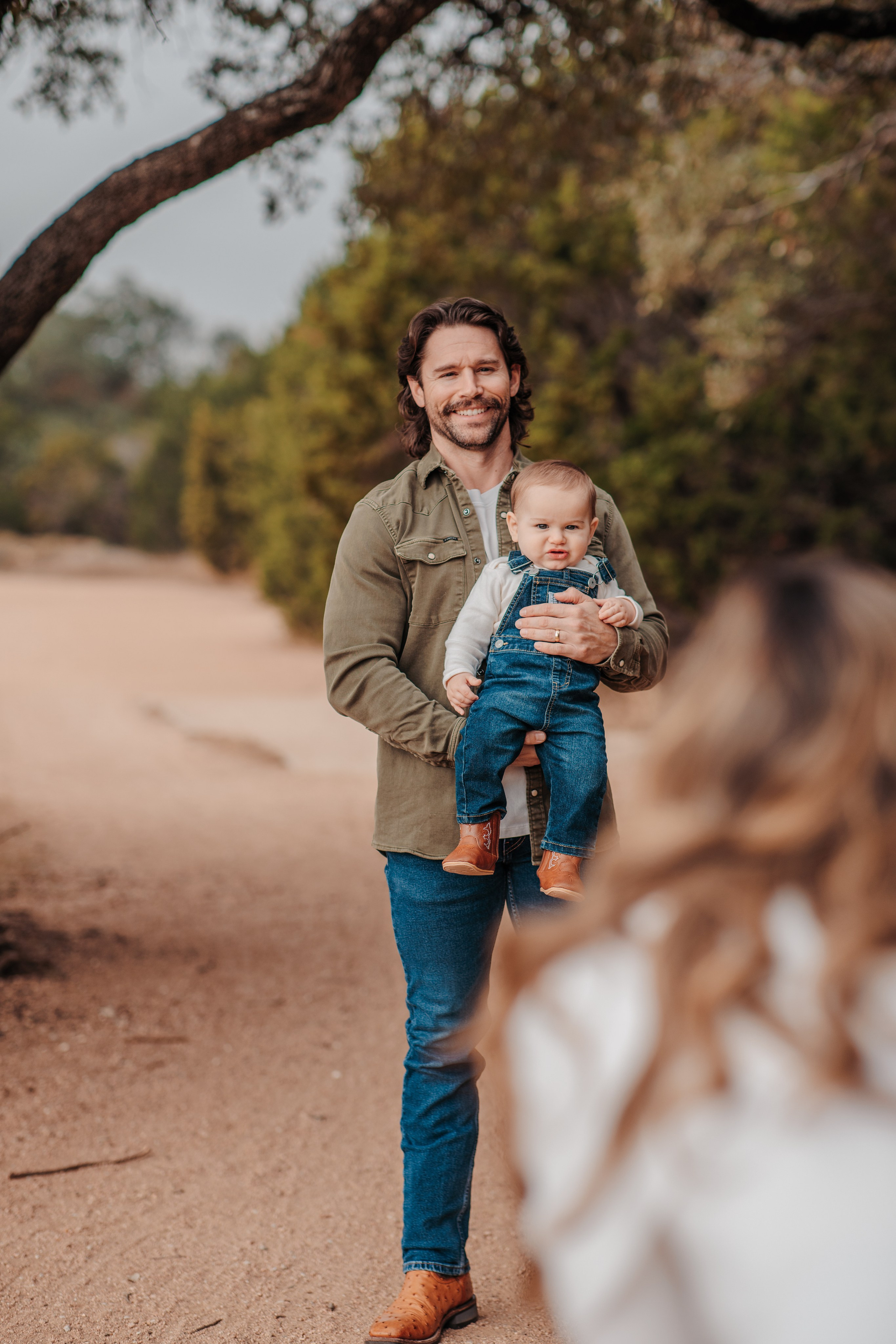 FALL Mini Session. Professional Photography in Austin, TX — Family, Newborn, Maternity